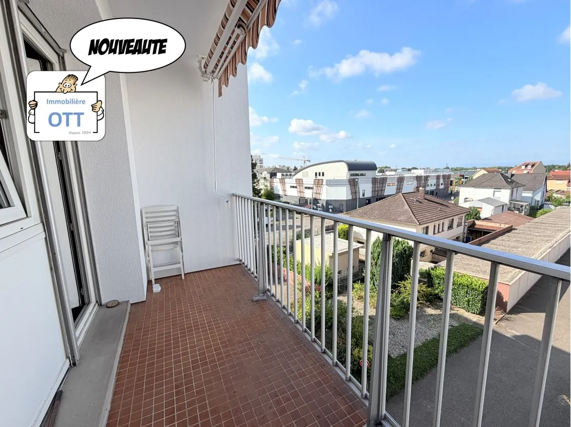 Appartement 2/3 pièces à Hoenheim Ouest avec balcon, cave et garage