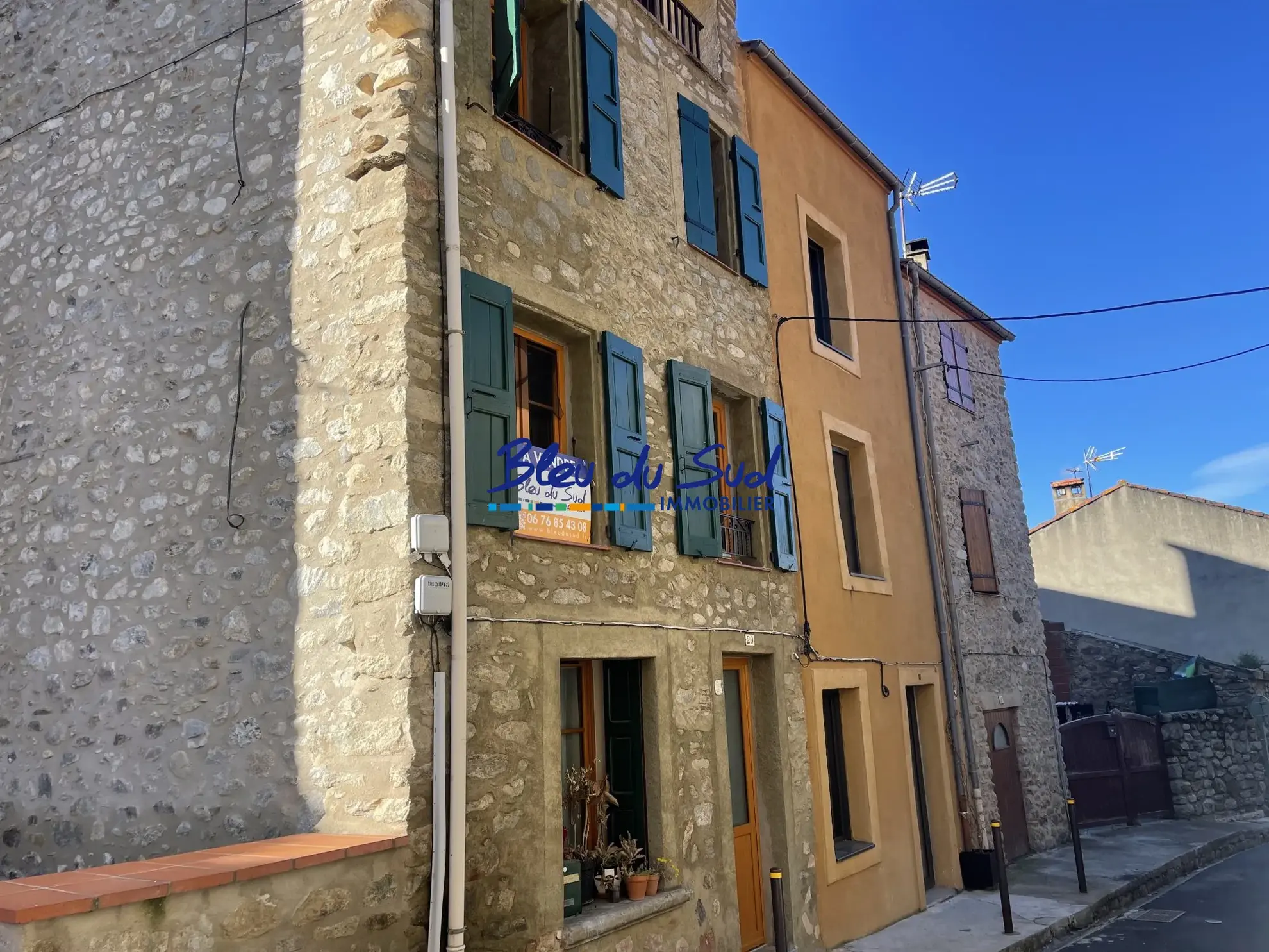 Charmante maison de village à Corneilla de Conflent avec 2 chambres et terrain inclus