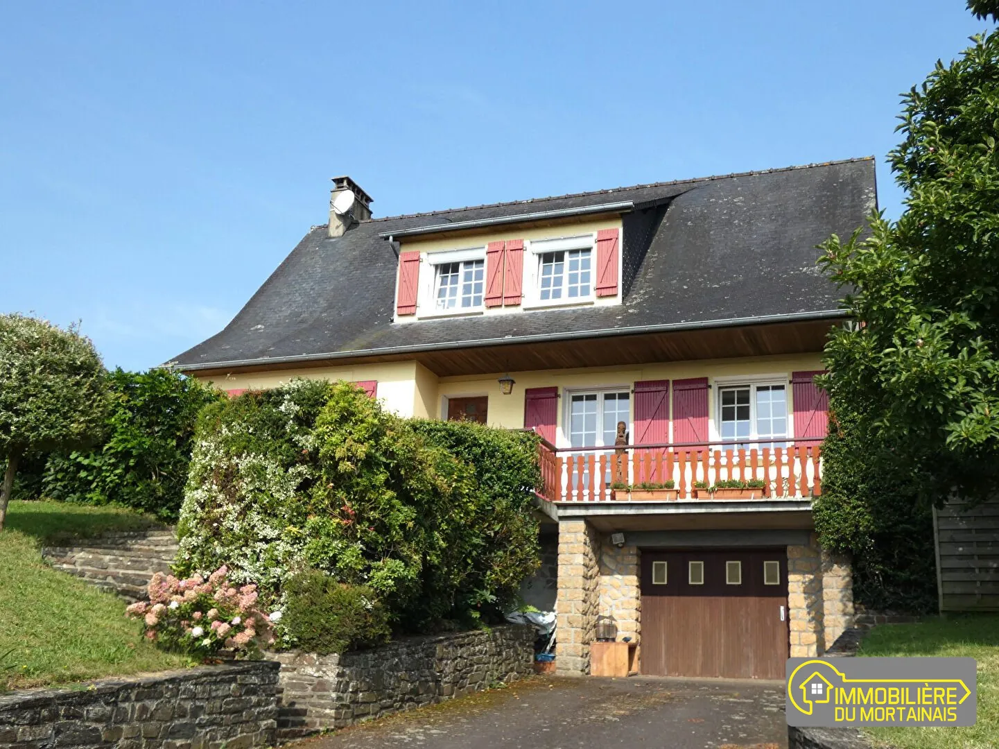 Maison à vendre avec vue panoramique à Romagny Fontenay, 4 chambres, jardin et garage