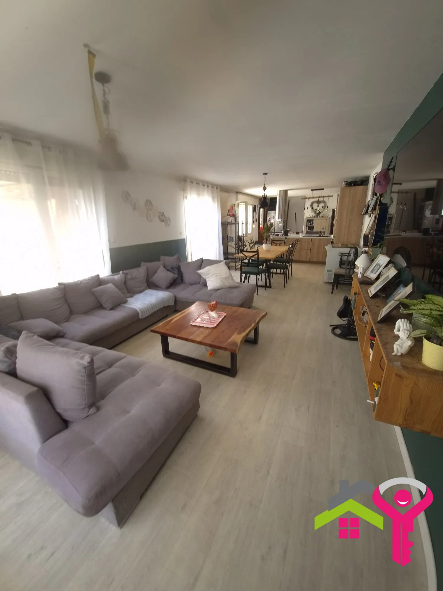 Maison à vendre à Denain, 130 m², terrasse et jardin, proche commodités