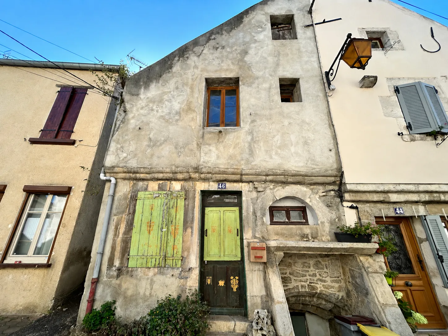 Maison à rénover à Montbard proche gare TGV - Fort potentiel