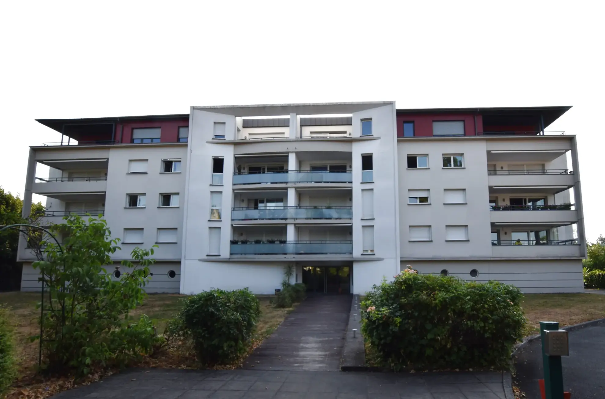 Appartement contemporain lumineux avec terrasse à Audincourt centre-ville