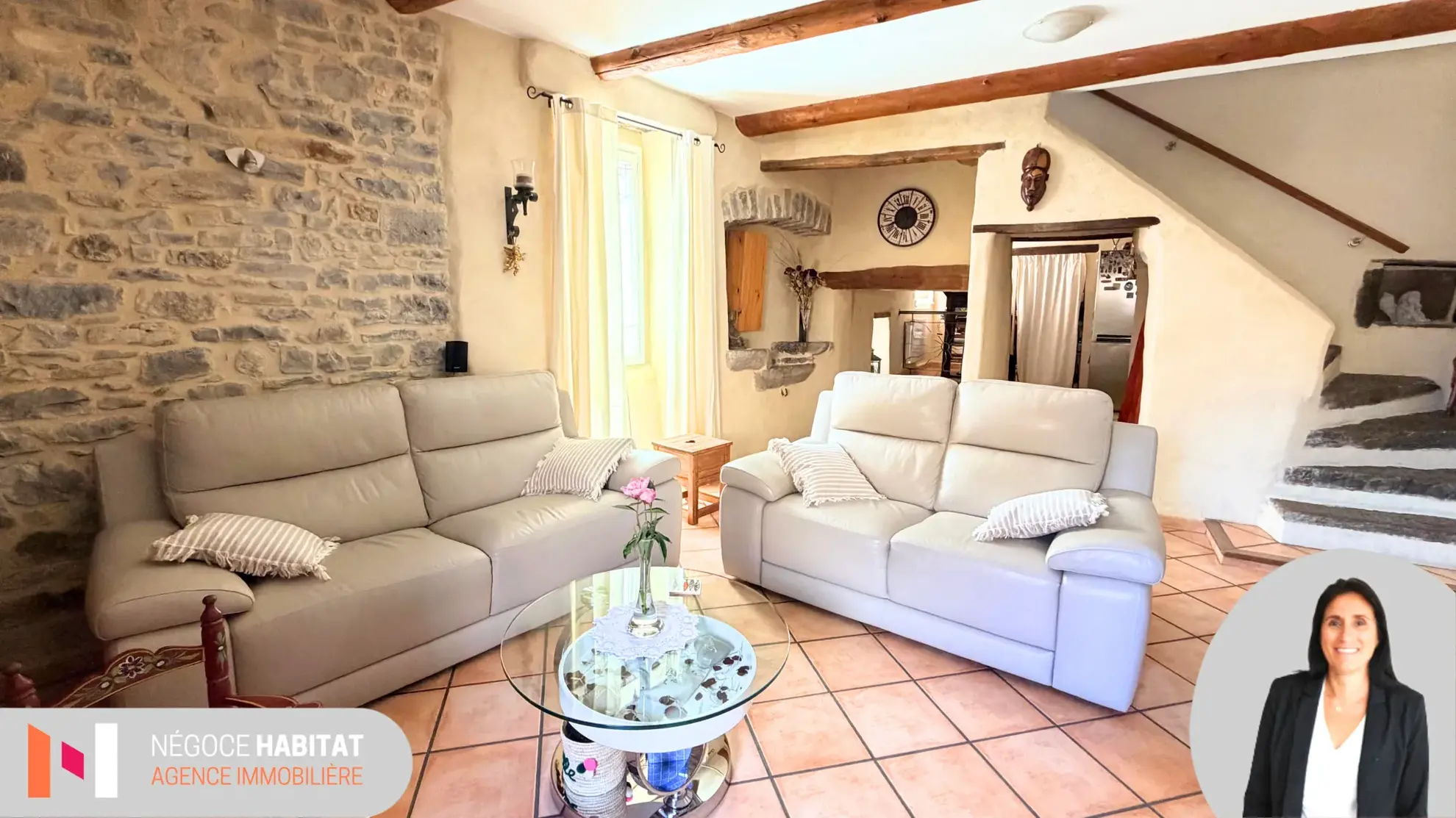 Maison en pierre de 103 m2 à Claret avec potentiel locatif, charme et confort