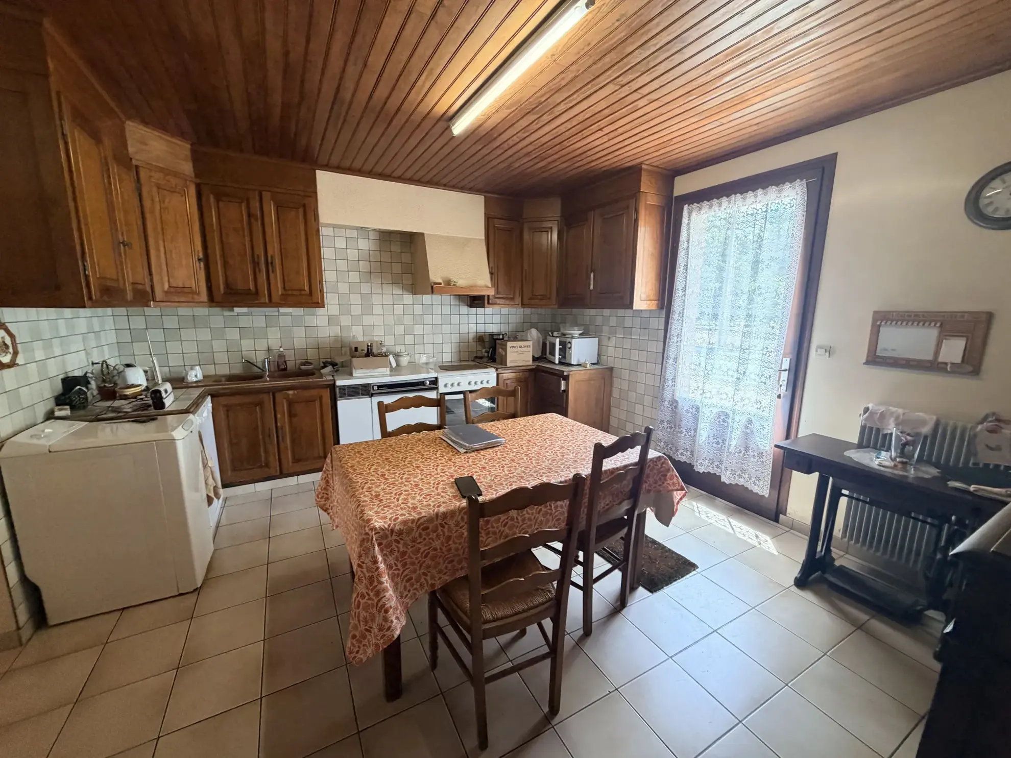 Maison de village de 150 m² avec 5 chambres, grand garage et jardin à Captieux