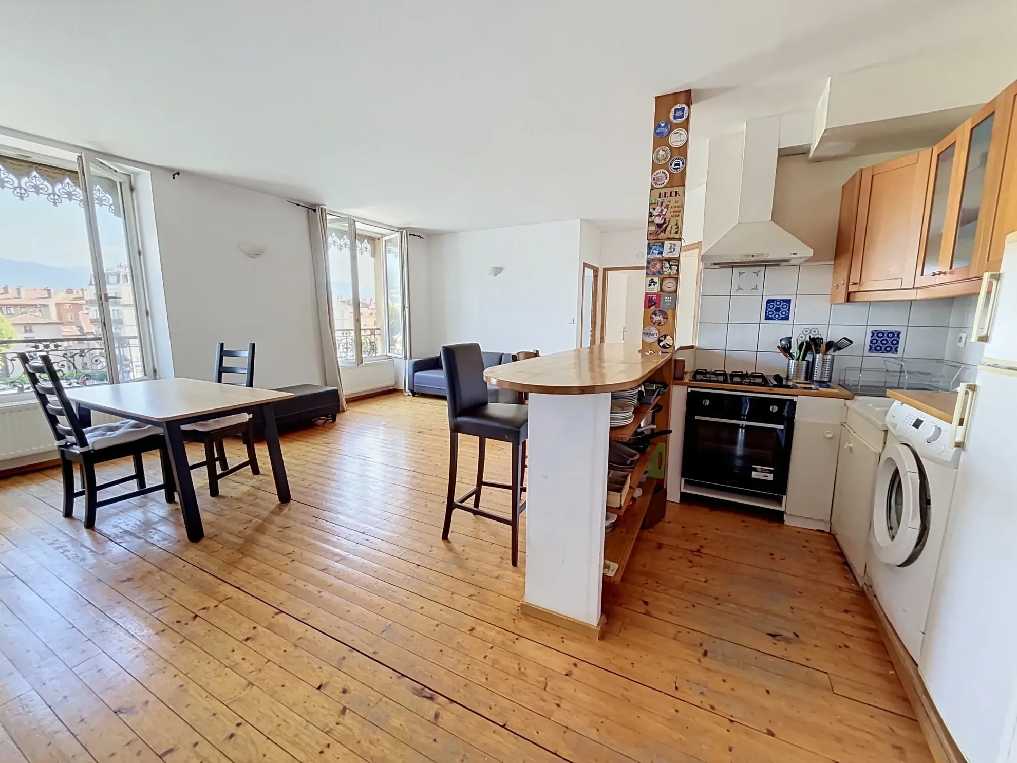 À vendre à Grenoble, ensemble de deux appartements avec vue sur Belledonne et potentiel d'aménagement