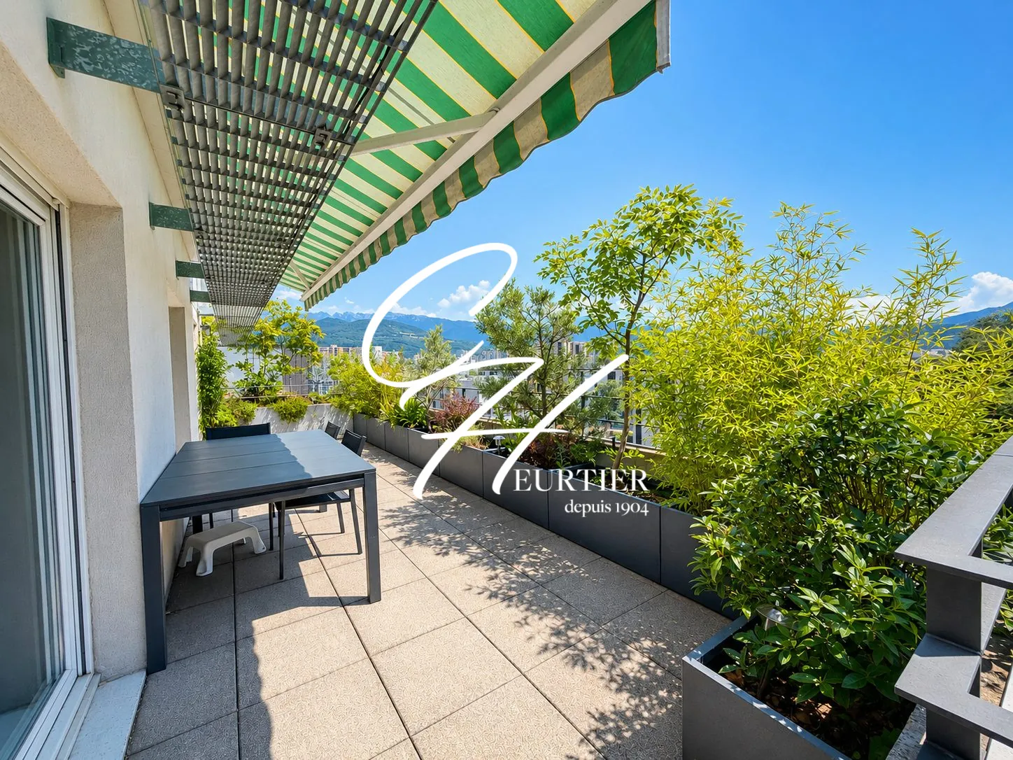 Appartement T5 lumineux avec grande terrasse à Grenoble Vigny Musset