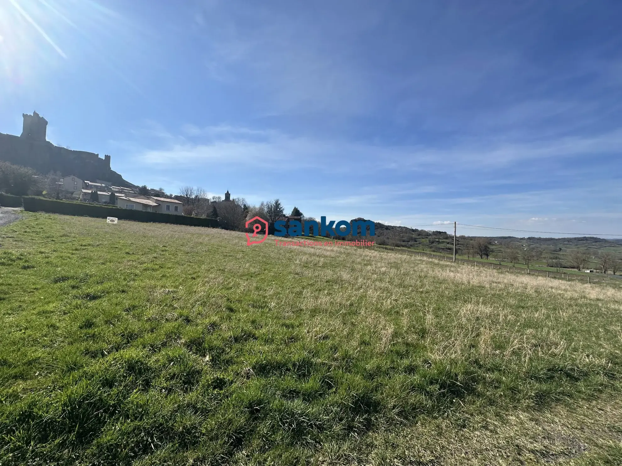 Terrain à vendre à Polignac – 1667 m², vue dégagée et environnement calme