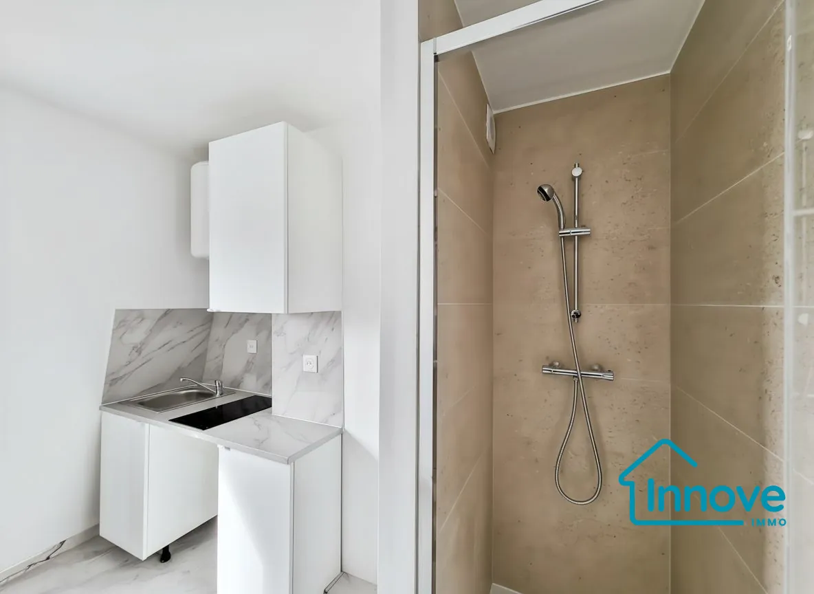 Studette à vendre de 7,42 m² avec ascenseur dans le 13ᵉ arrondissement de Paris