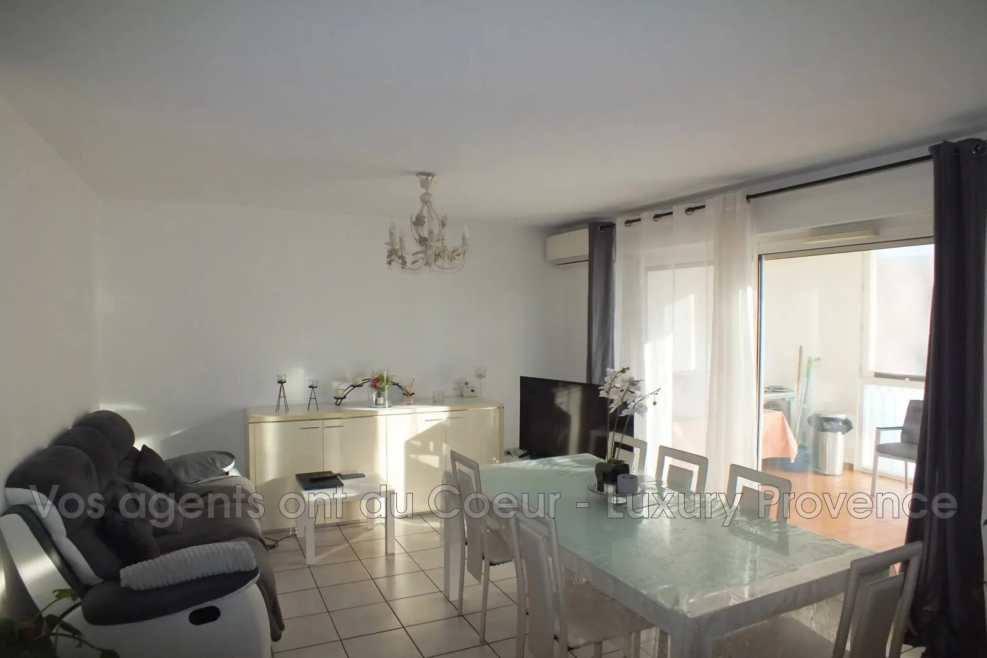 Achat appartement 3 pièces à Fuveau avec terrasse et parking privé
