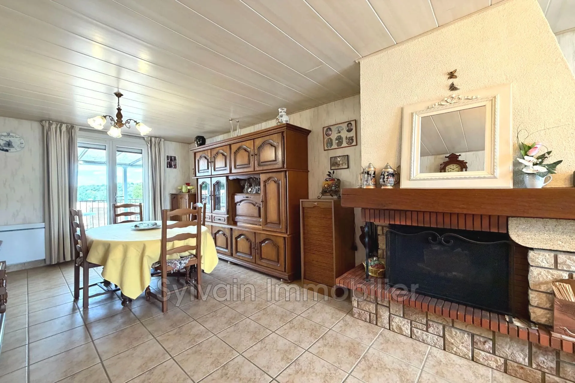 Maison de plain-pied avec sous-sol total à Songeons, 77 m², terrain clos, travaux récents 