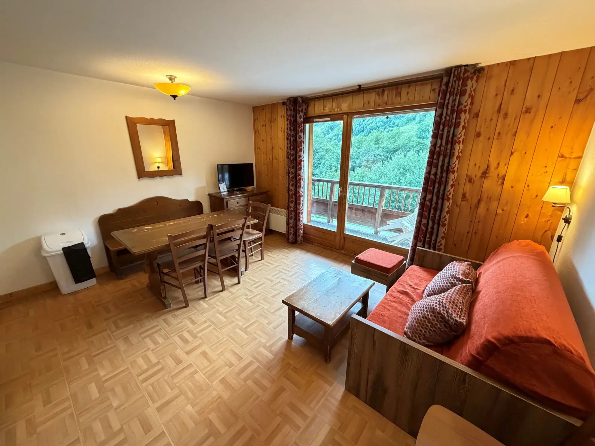 Appartement 34 m² avec 6 couchages à Saint-Sorlin-d'Arves, Vue montagne, Investissement saisonnier