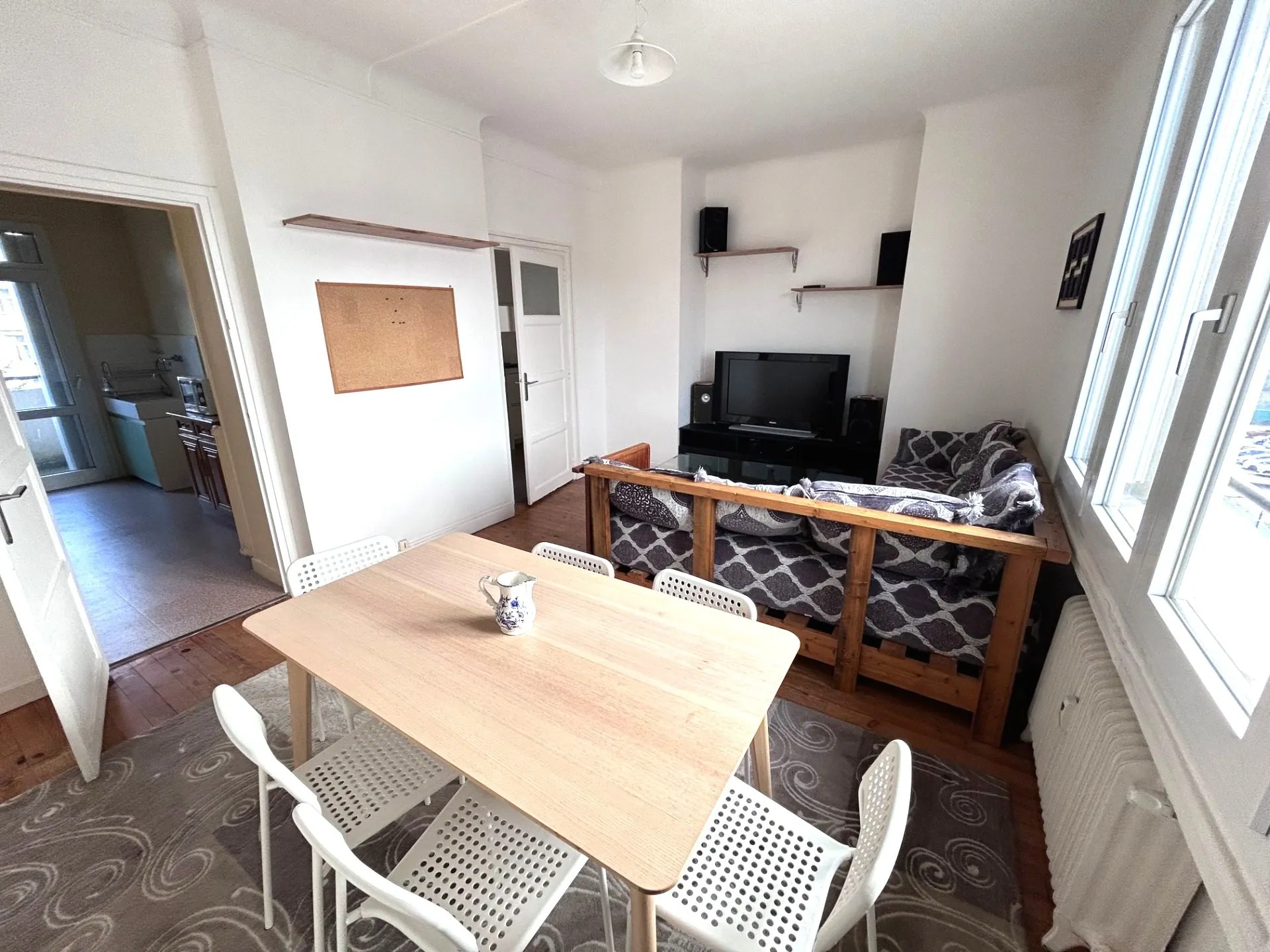Appartement 2 pièces au dernier étage avec balcon à Saint-Étienne Monplaisir