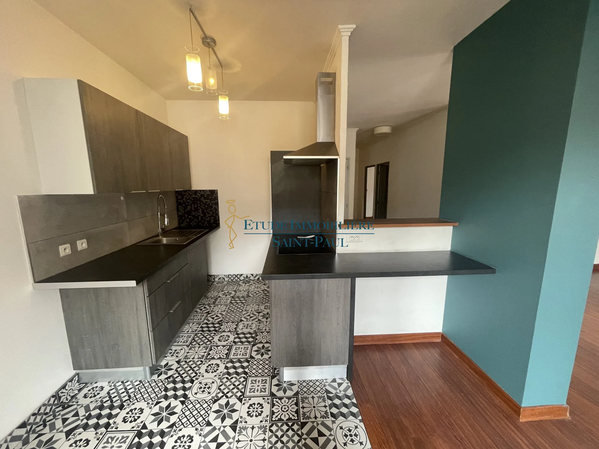 Appartement T3 à vendre à Béziers en centre-ville avec parking et climatisation