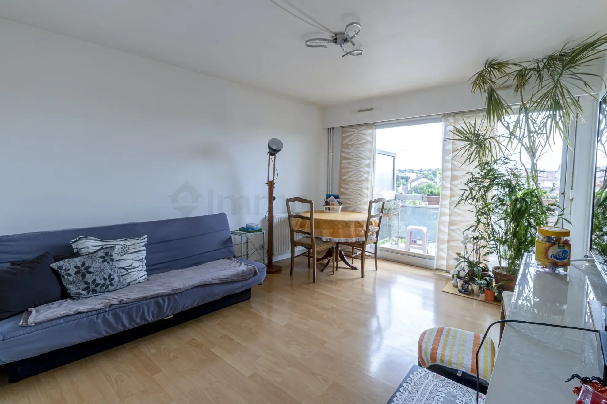 Bel appartement 2 pièces de 42 m² avec balcon, cave et parking à Les Pavillons-sous-Bois