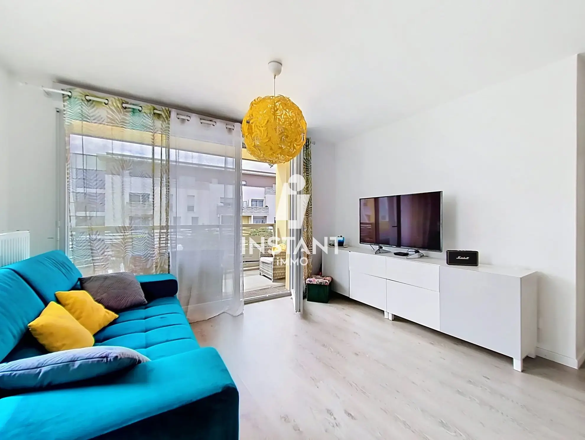 Appartement de 58 m² avec 2 chambres, balcon et parking à Montlhéry