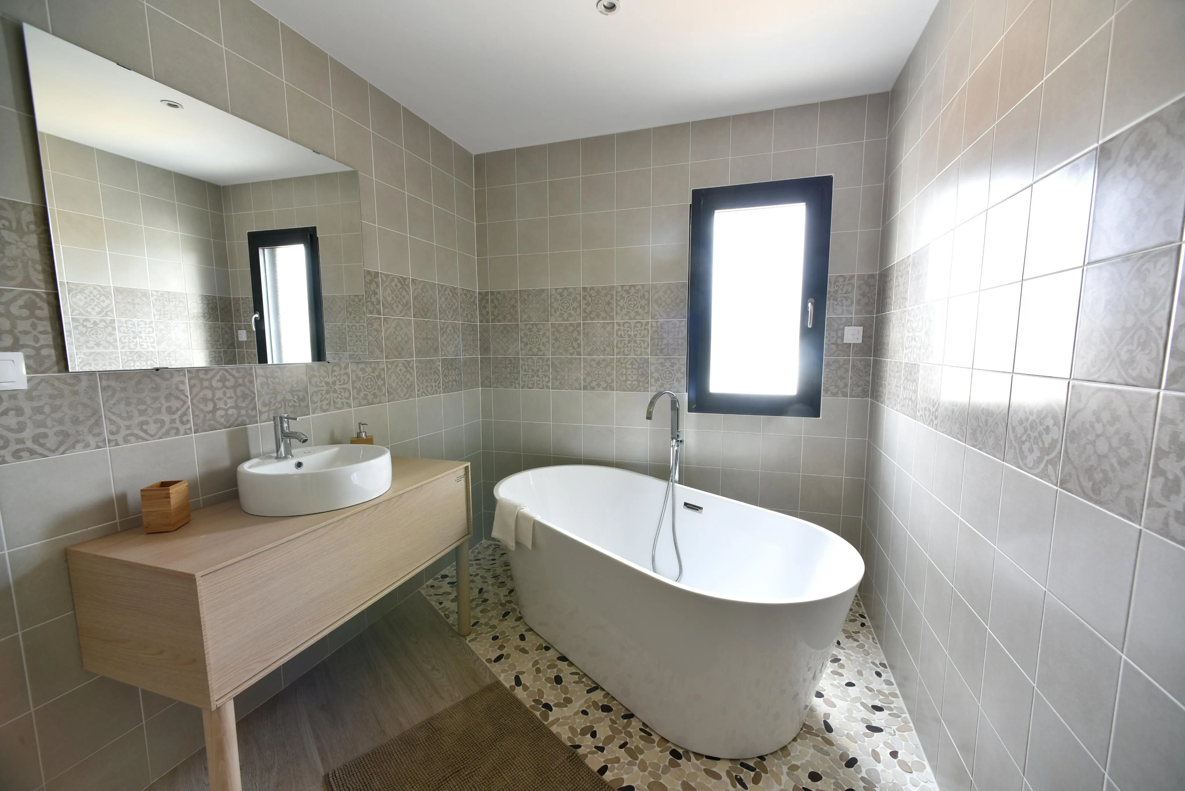 Maison de plain-pied lumineuse avec 3 chambres à La Roche-Chalais