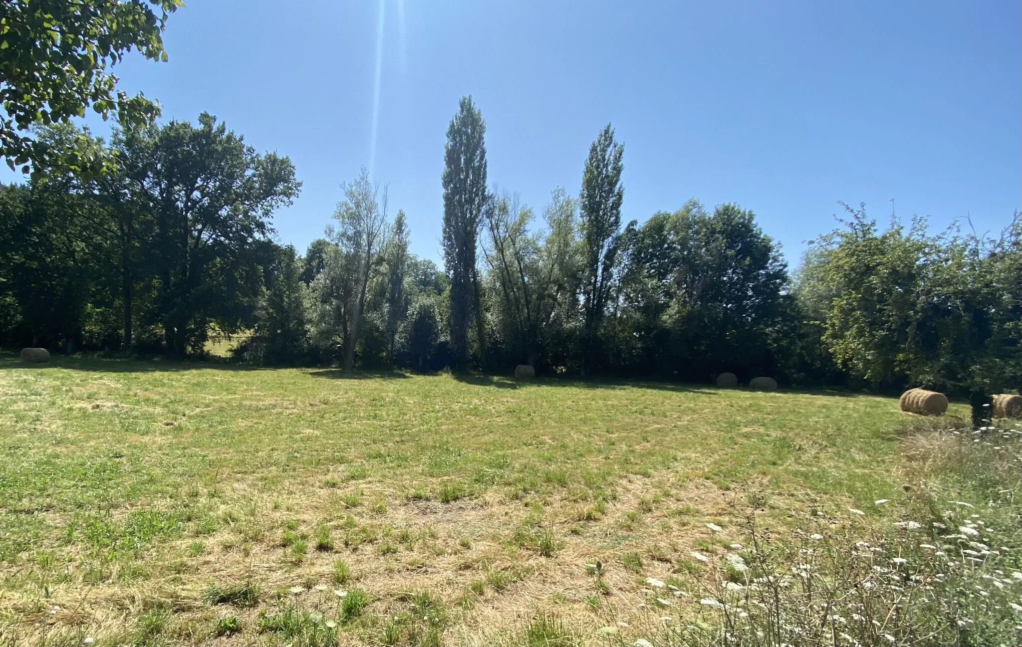 Terrain constructible à Mazères de 580 m² - Emplacement calme et résidentiel