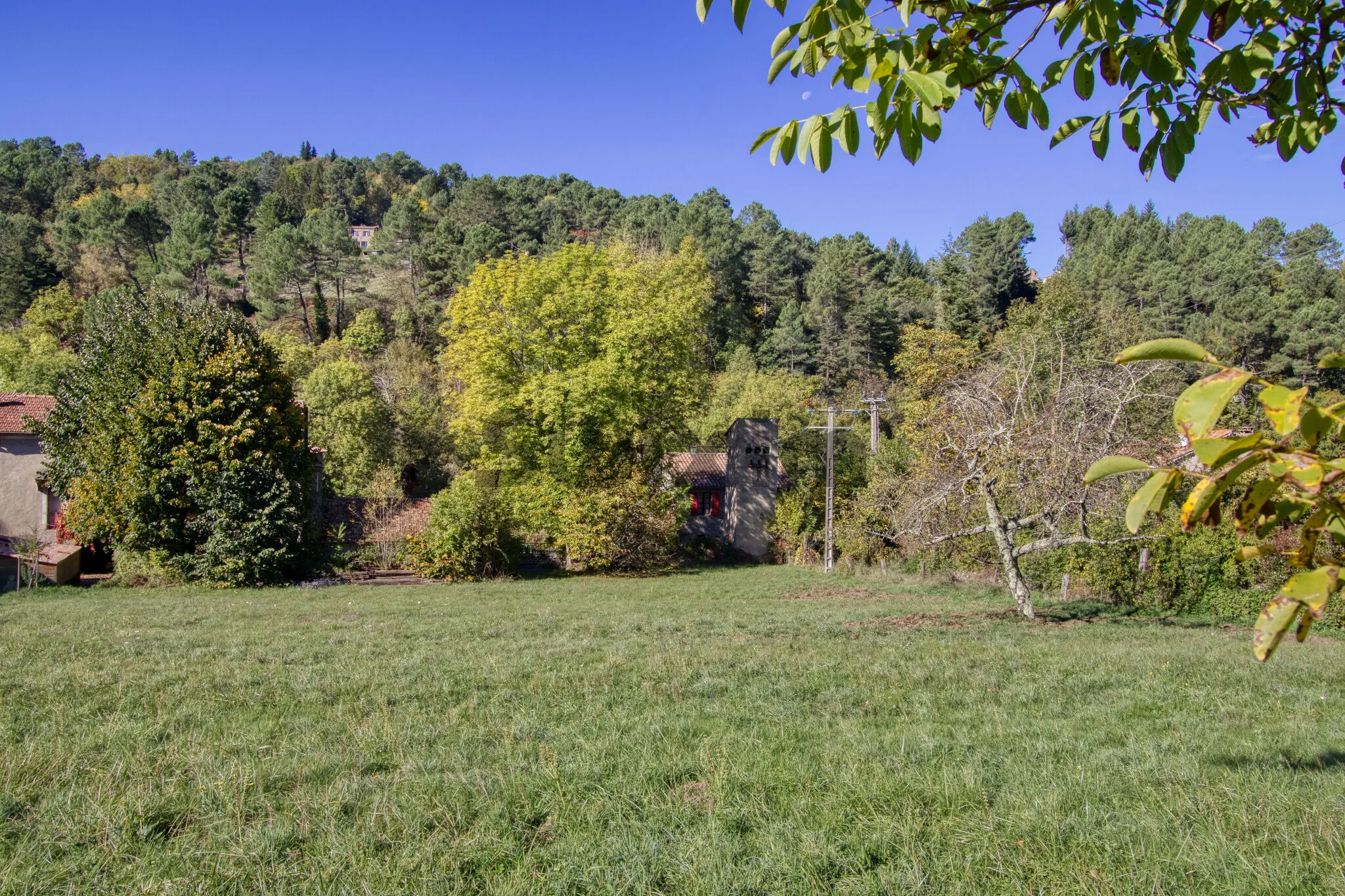 Terrain constructible à Cadillac-sur-Garonne – environnement calme et commodités proches