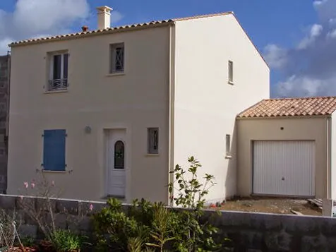 Maison familiale à vendre à Villenave-d'Ornon avec 3 chambres et grand terrain