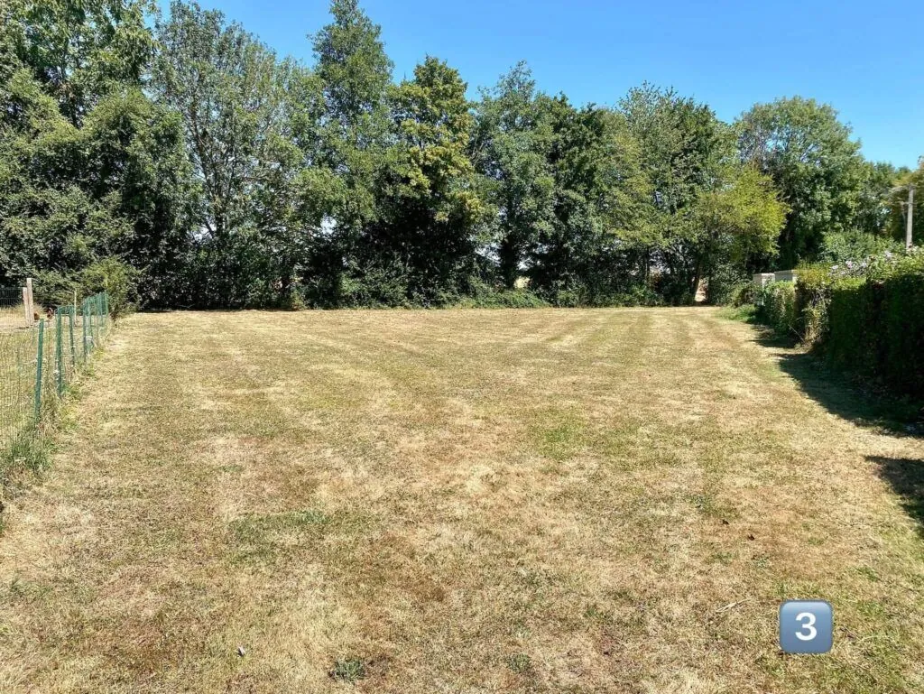 Terrain constructible à vendre à Saint-Pierre-d'Aurillac – Opportunité rare et idéale pour votre projet immobilier