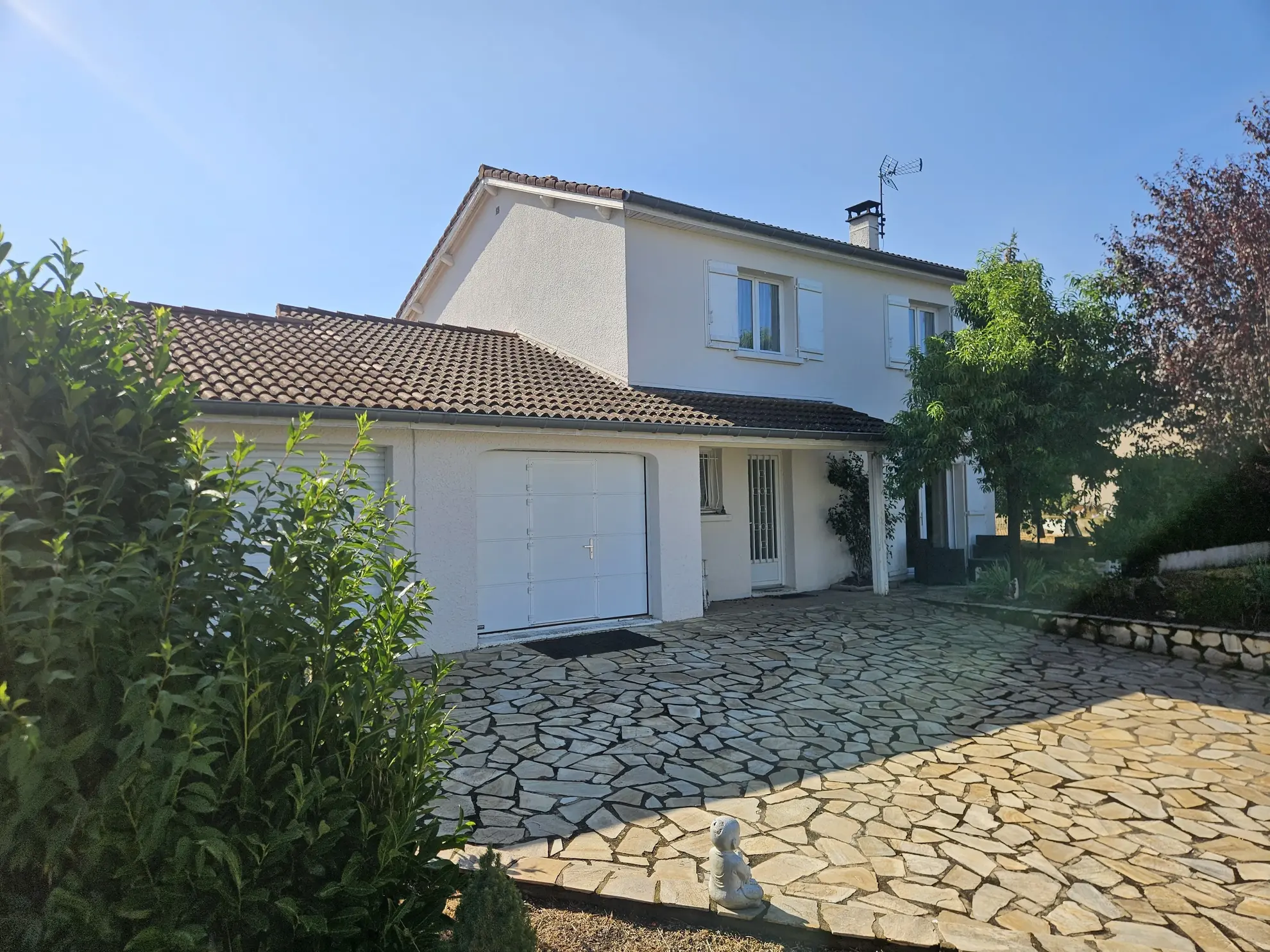À vendre maison individuelle à Monistrol-sur-Loire avec jardin et garage