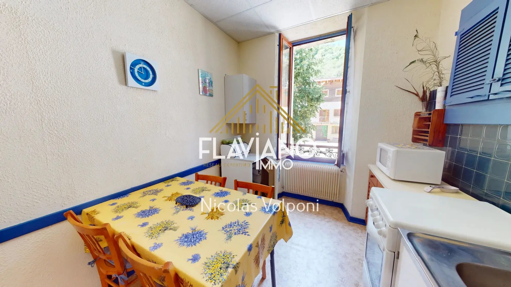 Appartement T2 de 30 m² près de Barcelonnette avec cave et parking