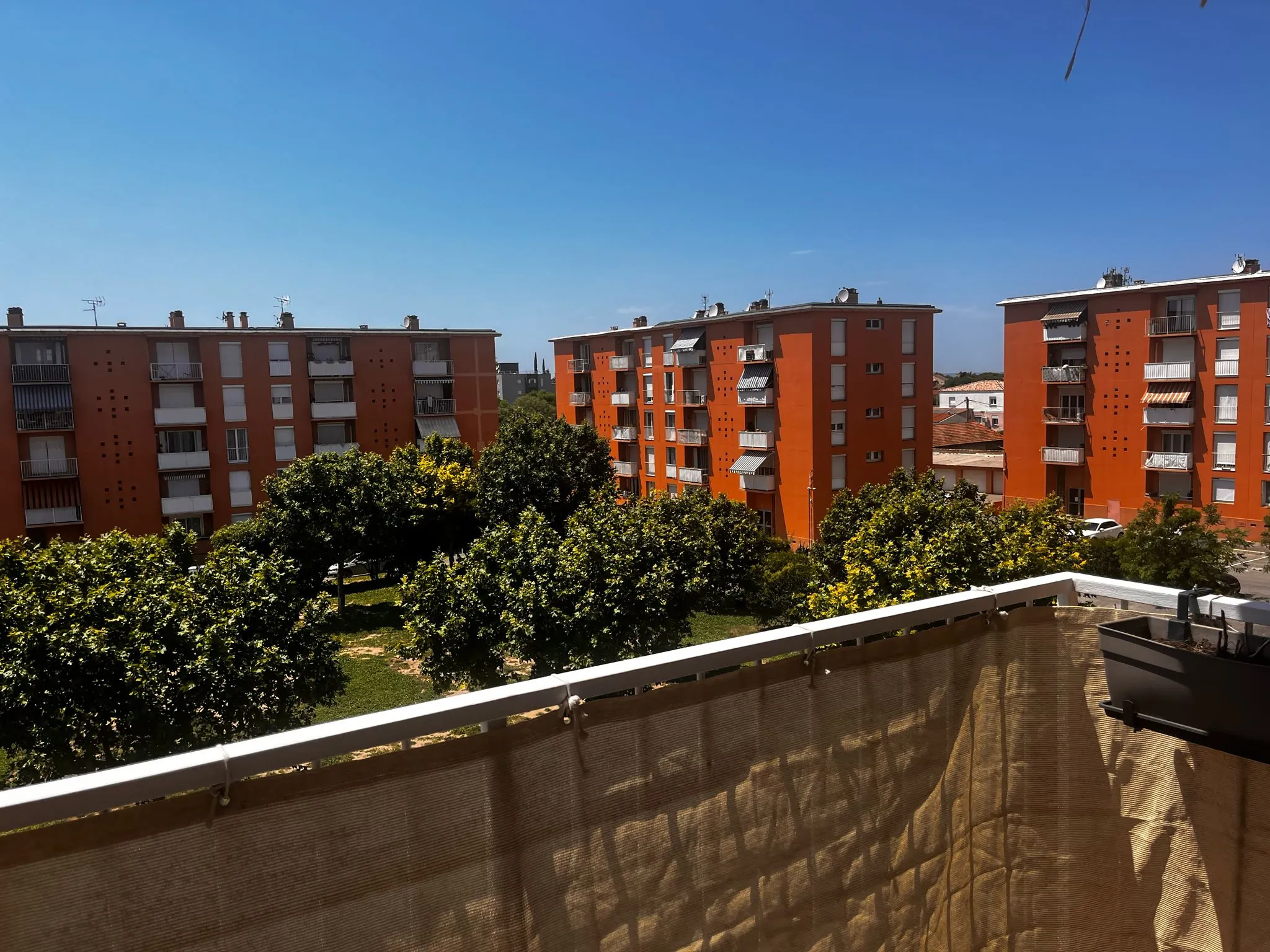 Appartement 3 pièces lumineux de 59 m² avec balcon et cave à Marignane