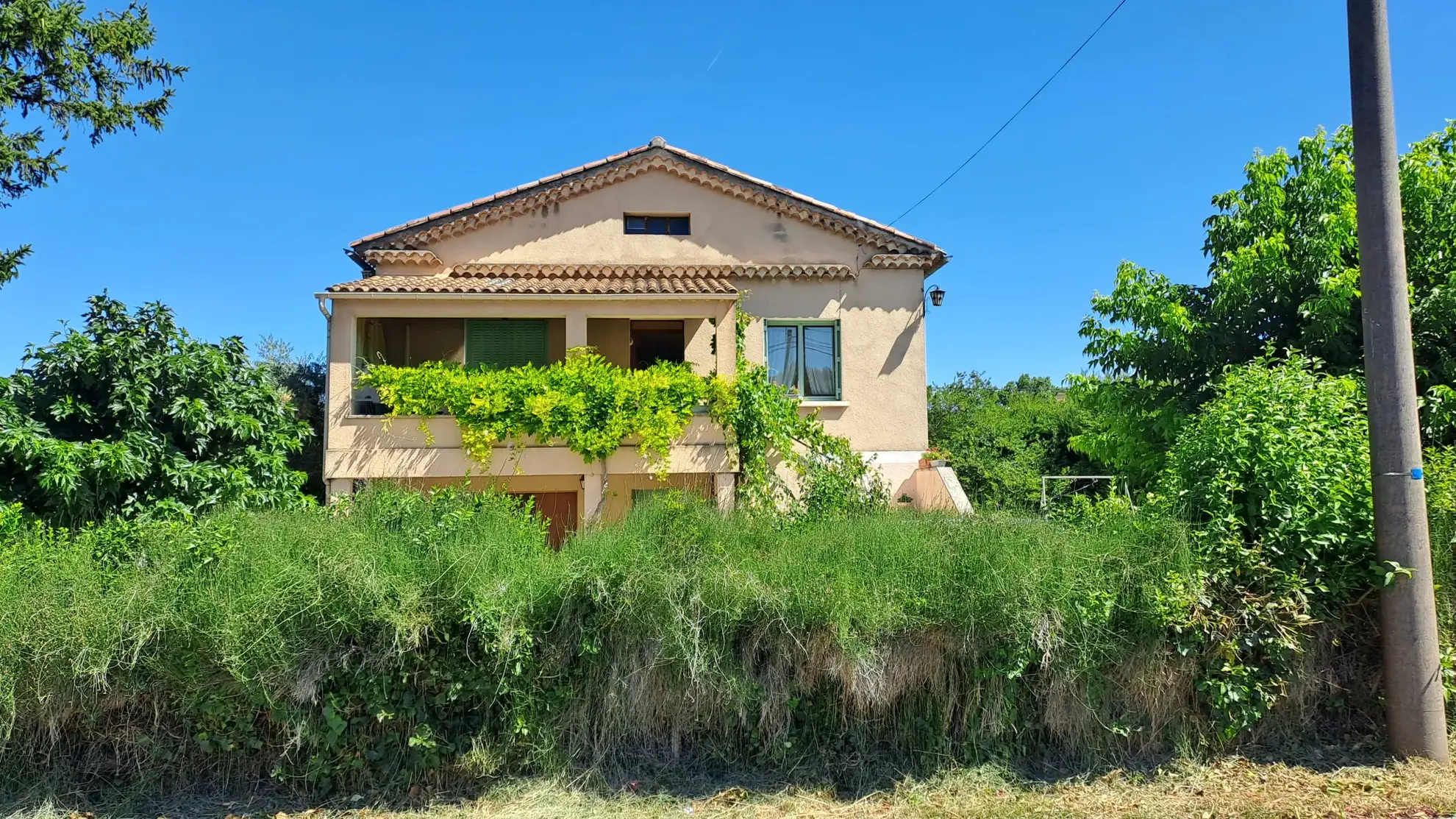 Maison à Bollène de 97,5 m² avec grand terrain proche commodités
