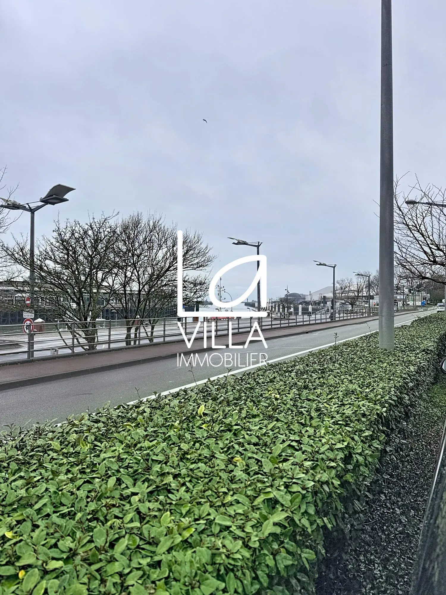 Fonds de commerce restaurant à Boulogne-sur-Mer - Opportunité d'affaires prête à l'emploi