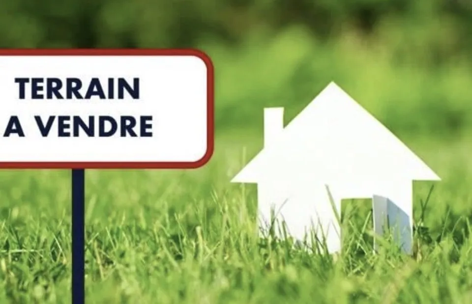 Terrain constructible de 395 m² à Vieillevigne - Exposition sud, libre de constructeur
