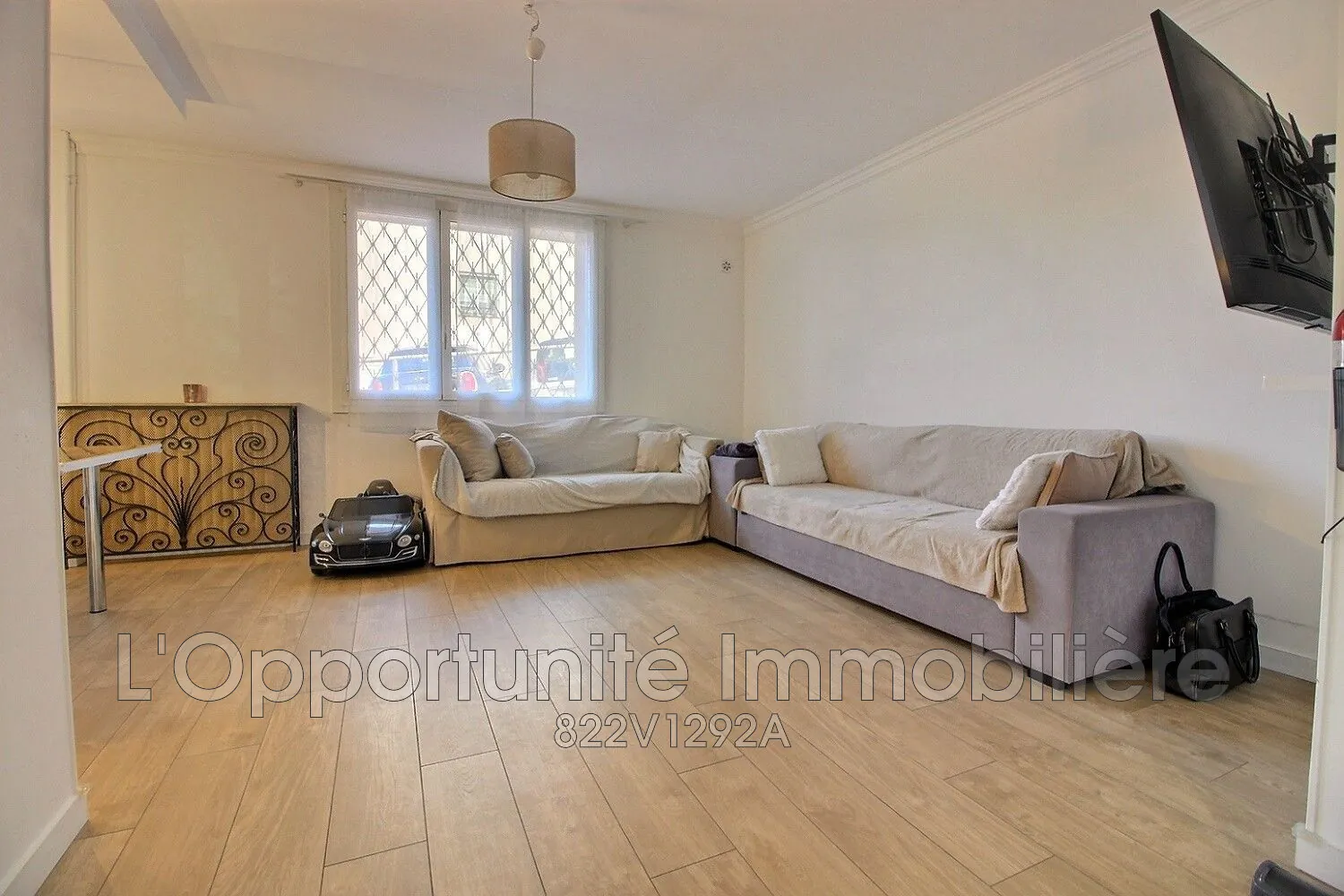 Bel appartement 4 pièces de 72 m² à Cannes avec parking et caves