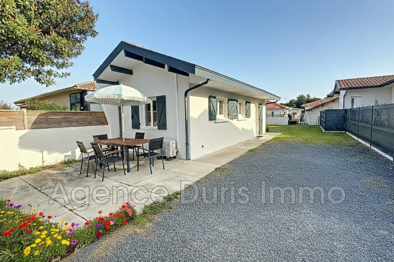 Maison rénovée avec jardin et potentiel d'extension à Gujan-Mestras