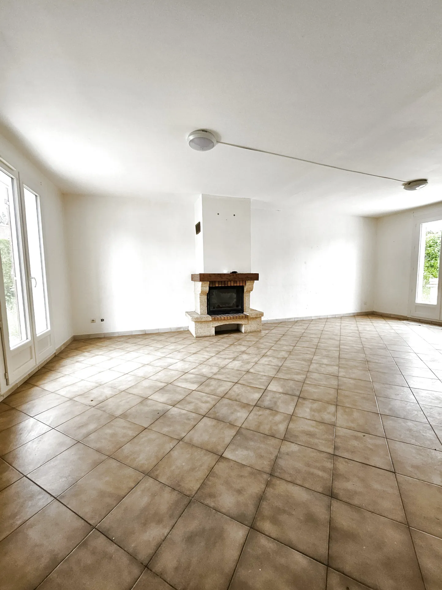 Maison F5 avec jardin, terrasse et garages à Gaillon - Idéal famille