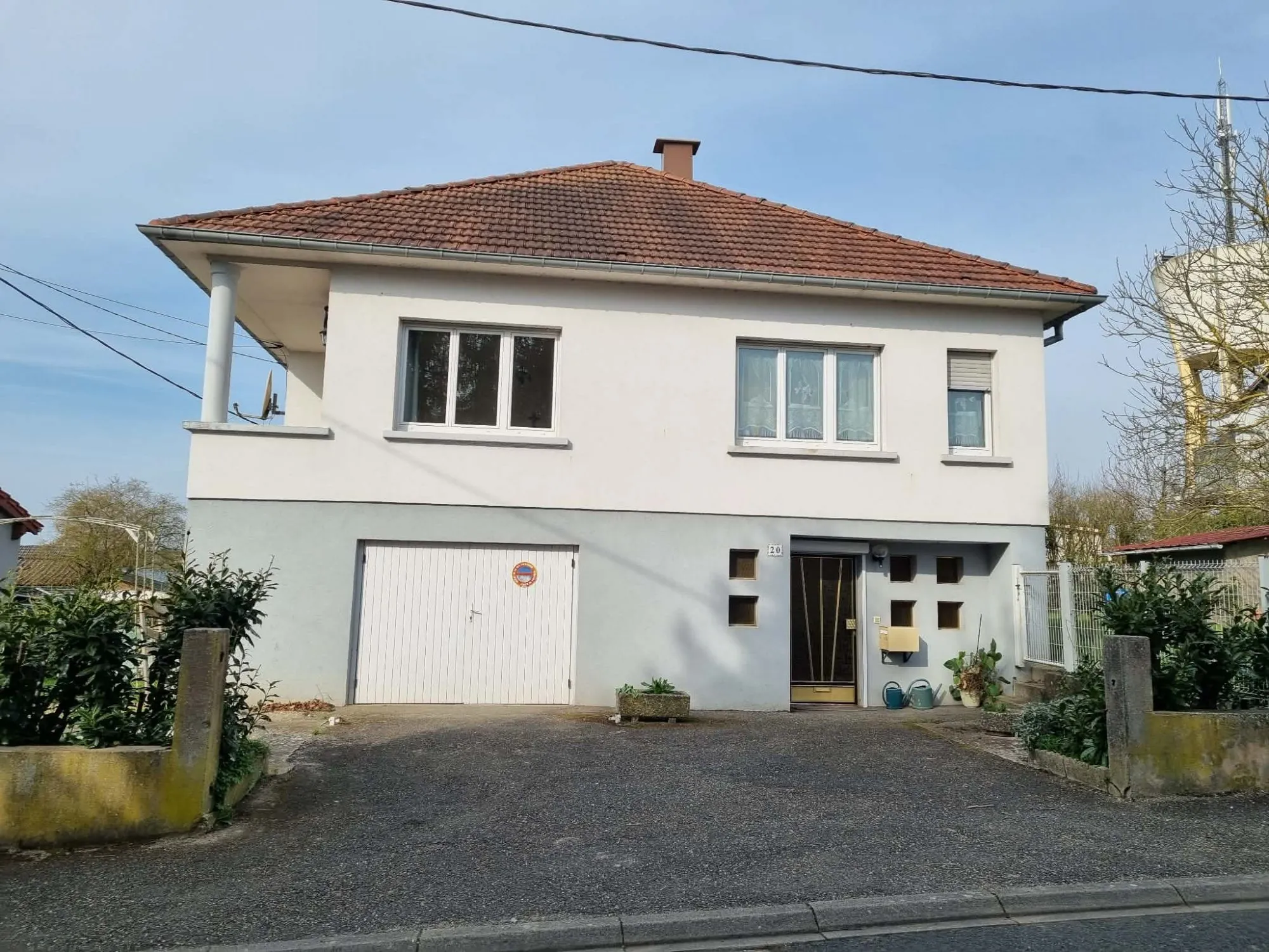 Charmante maison avec potentiel, vue sur l'étang et jardin à Mittersheim