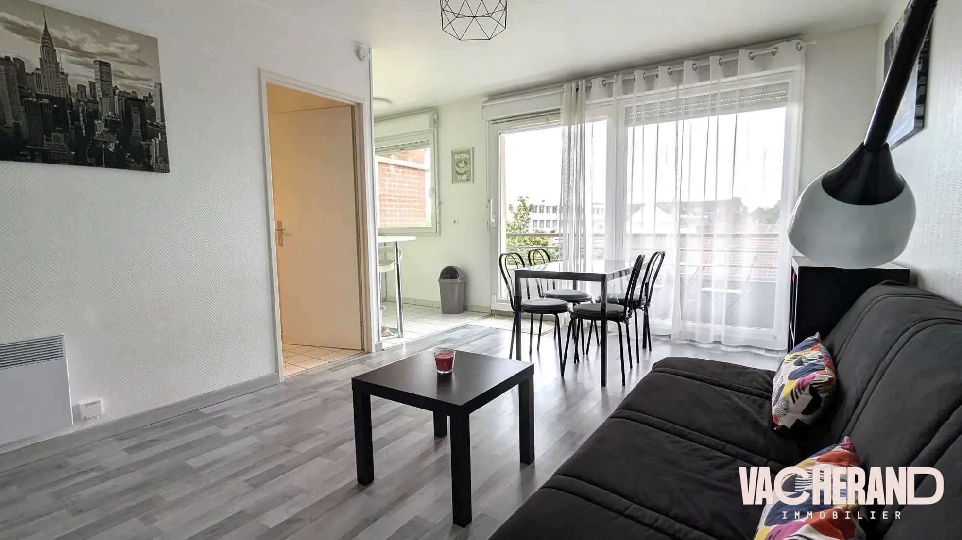 Appartement à vendre à Lille – Studio lumineux de 30 m² avec balcon