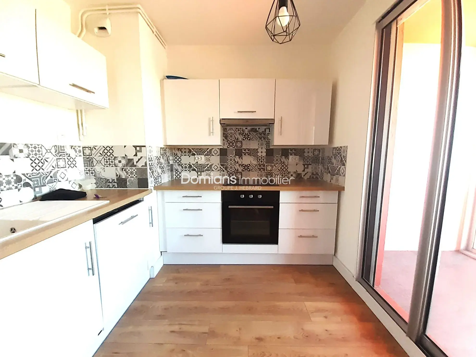 Appartement T2 rénové avec loggia et cave à Perpignan