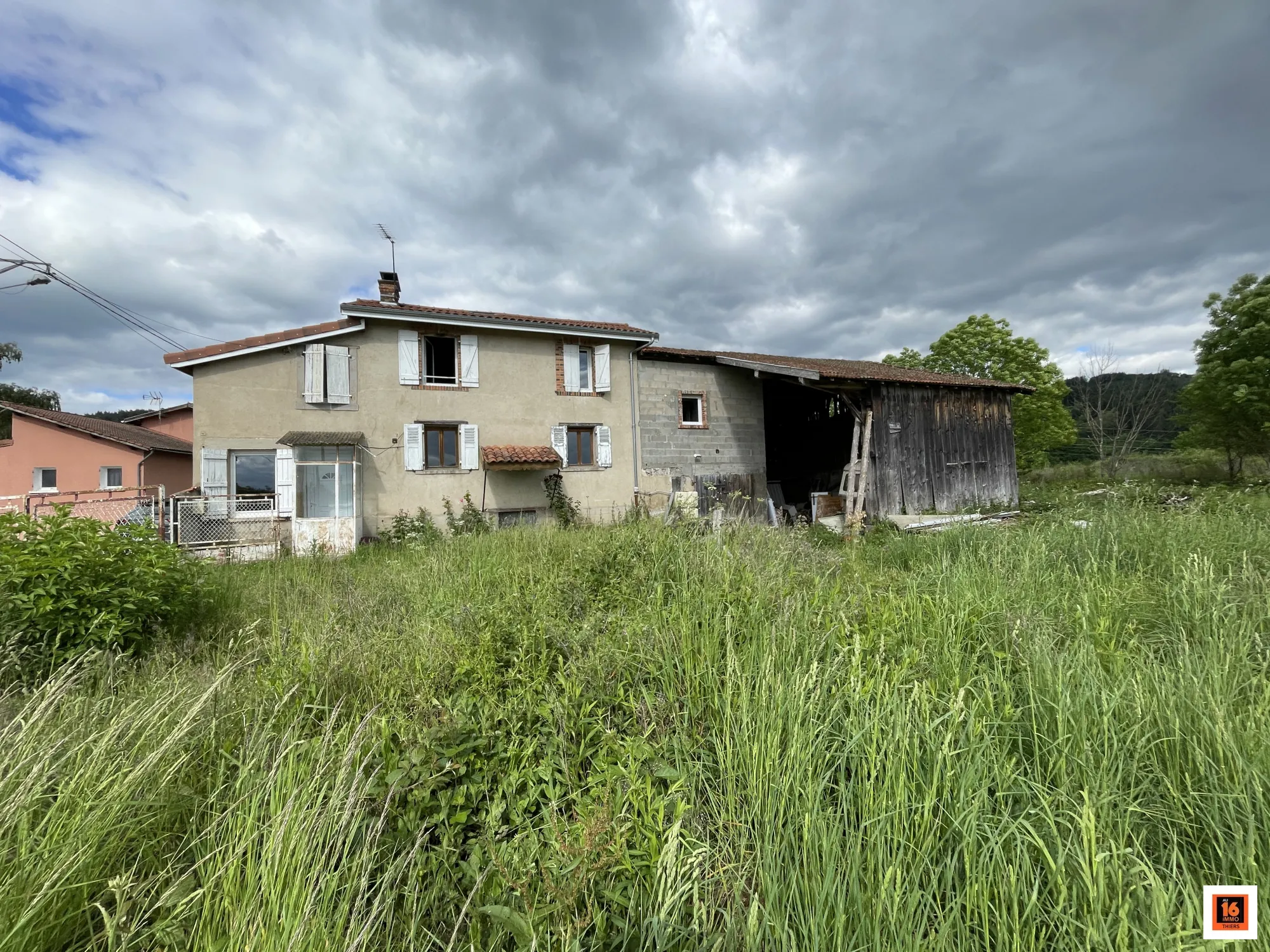 Maison avec hangar à Paslières (63290) – 2 chambres, terrain de 1000 m²