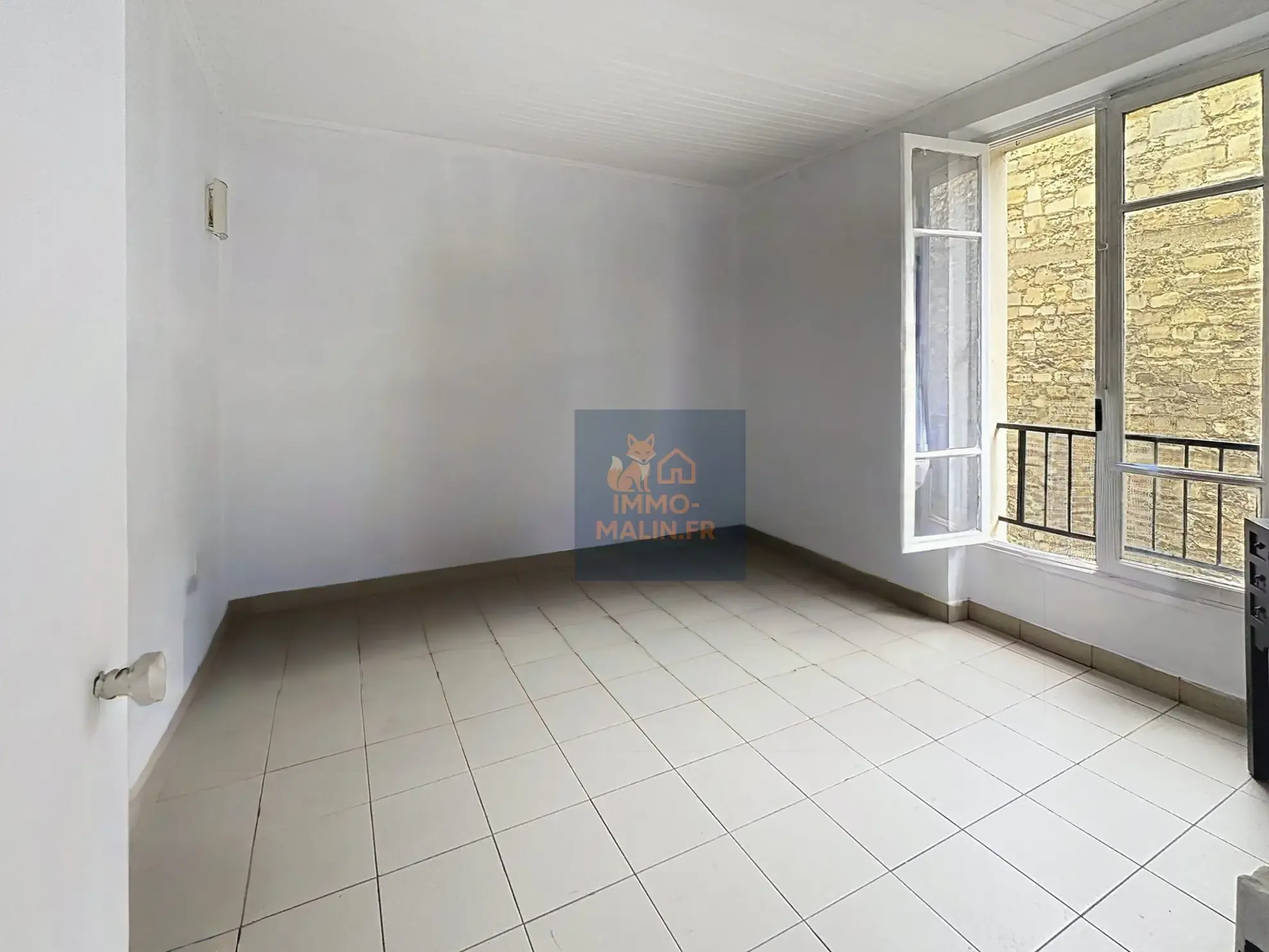 Studio à vendre à Pantin près du métro Hoche – Opportunité d'investissement