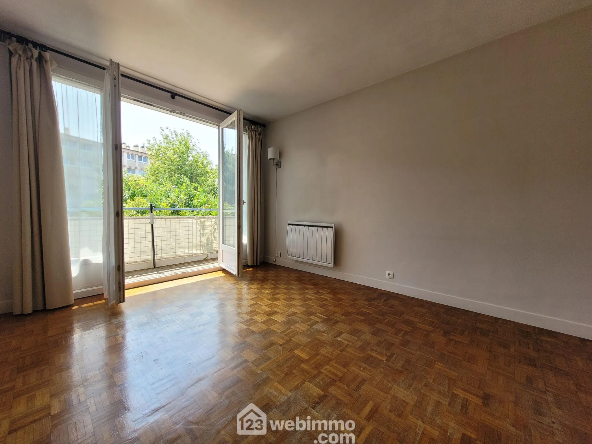 Appartement lumineux de 46,78 m² à Fontenay-aux-Roses avec parking et balcon