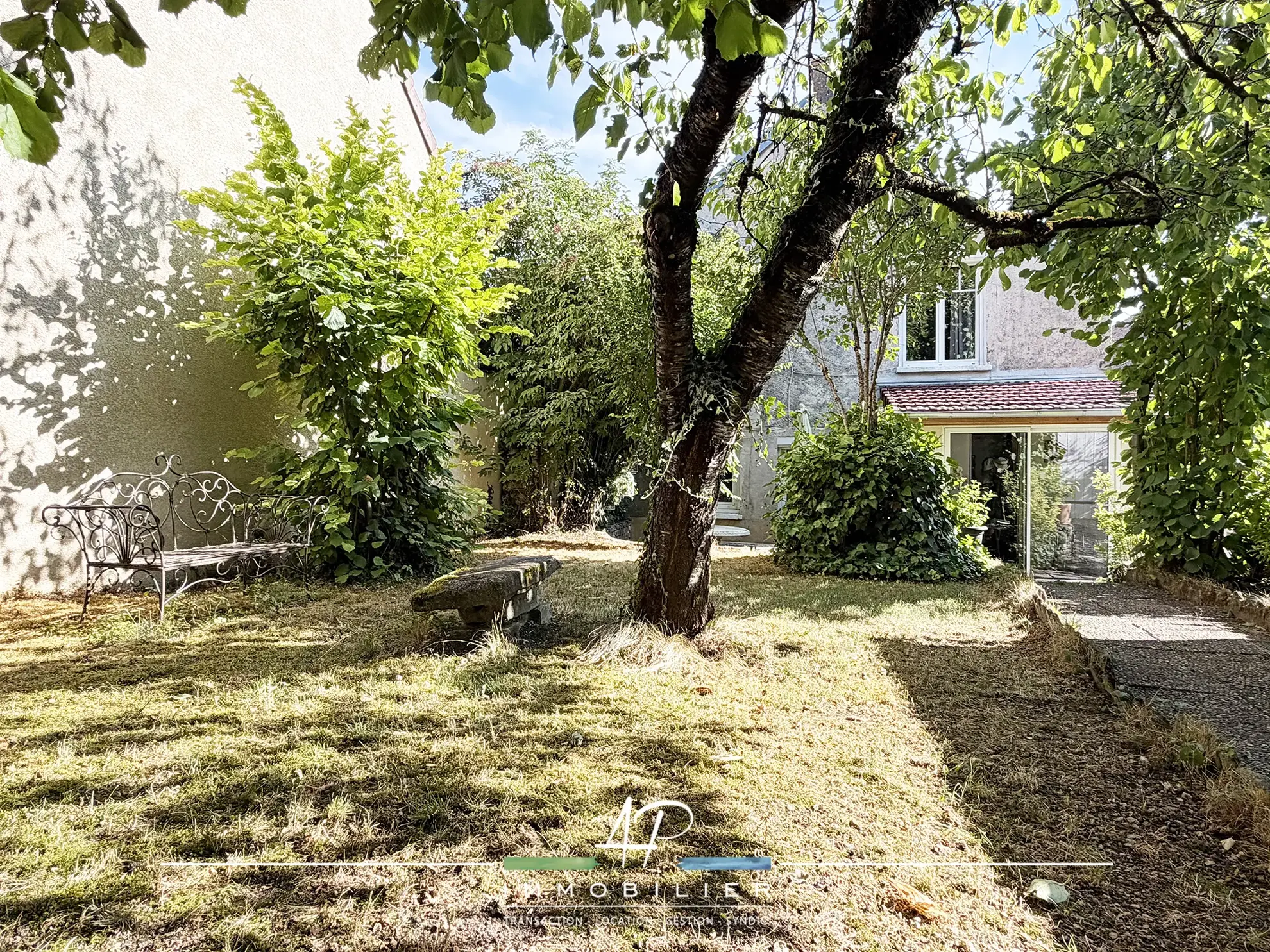 Charmante maison de village avec jardin et garage à Marsannay-le-Bois
