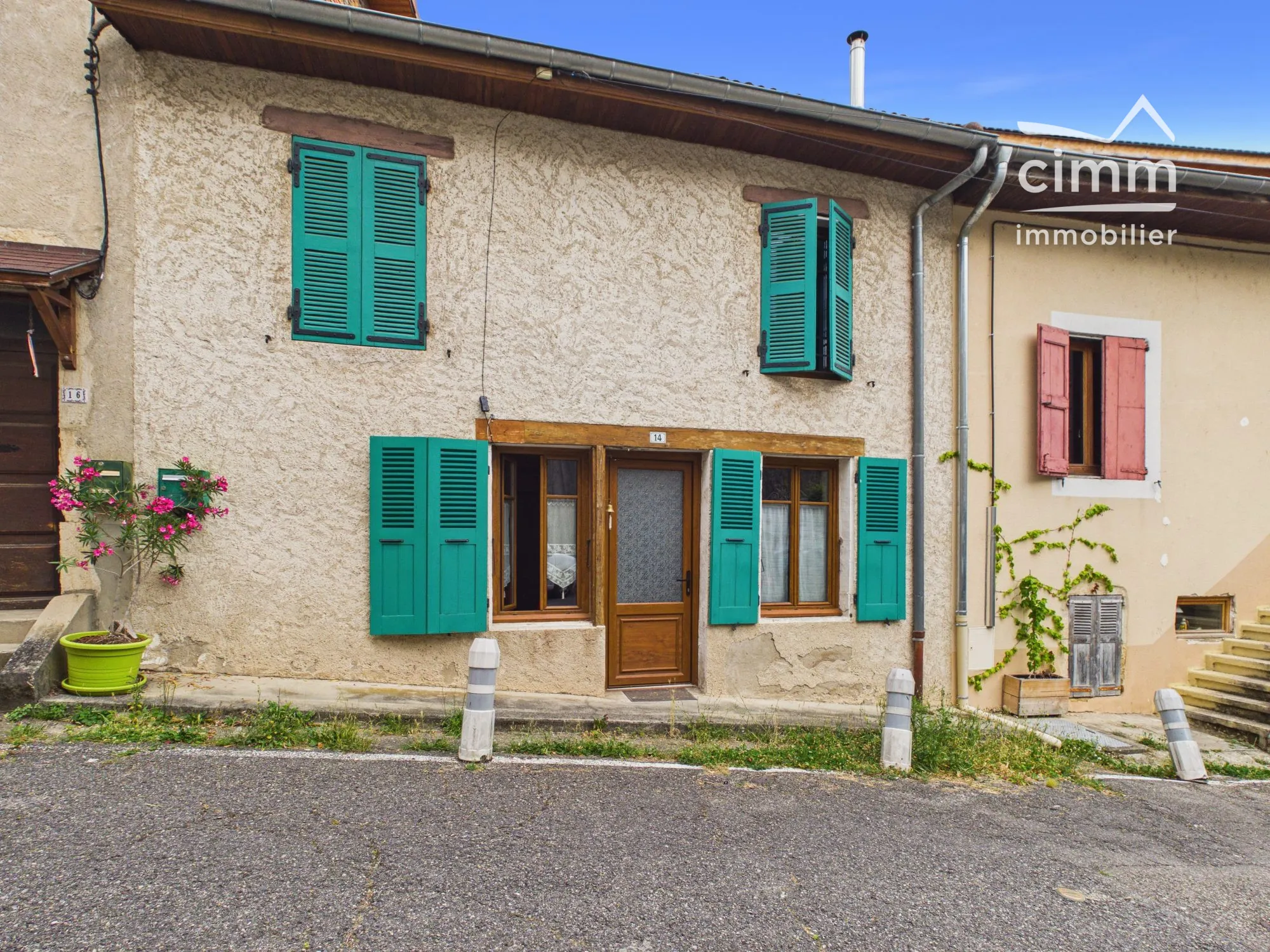 Maison de ville TULLINS avec jardin et cave - 3 chambres