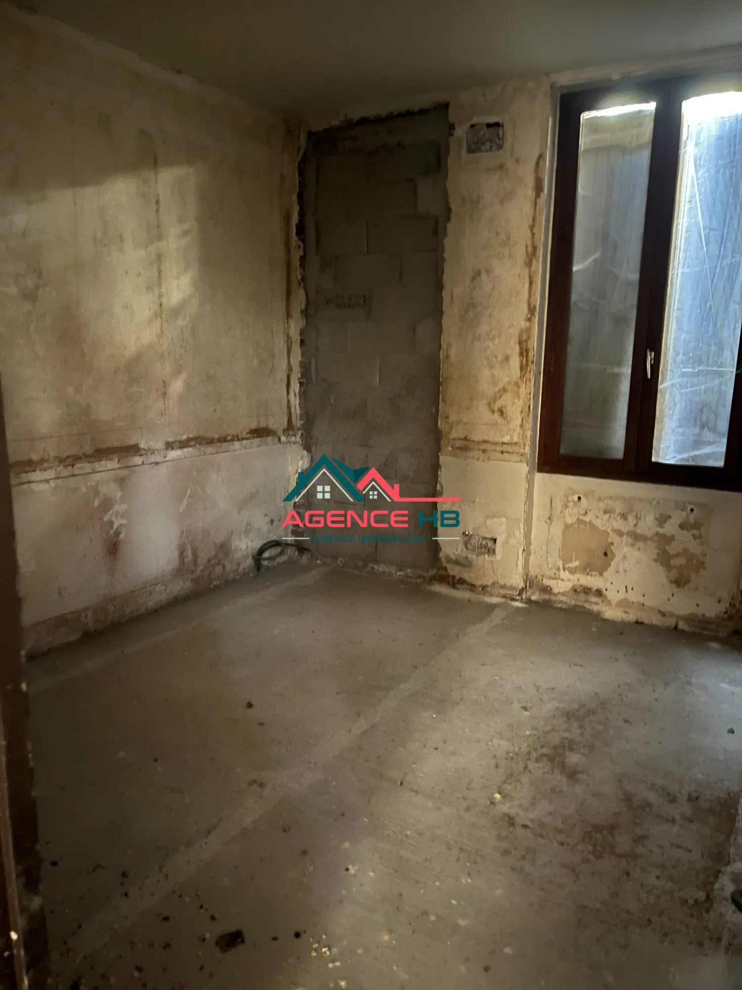 Appartement à vendre à Méru de 42 m², à rénover, centre-ville, investissement immobilier