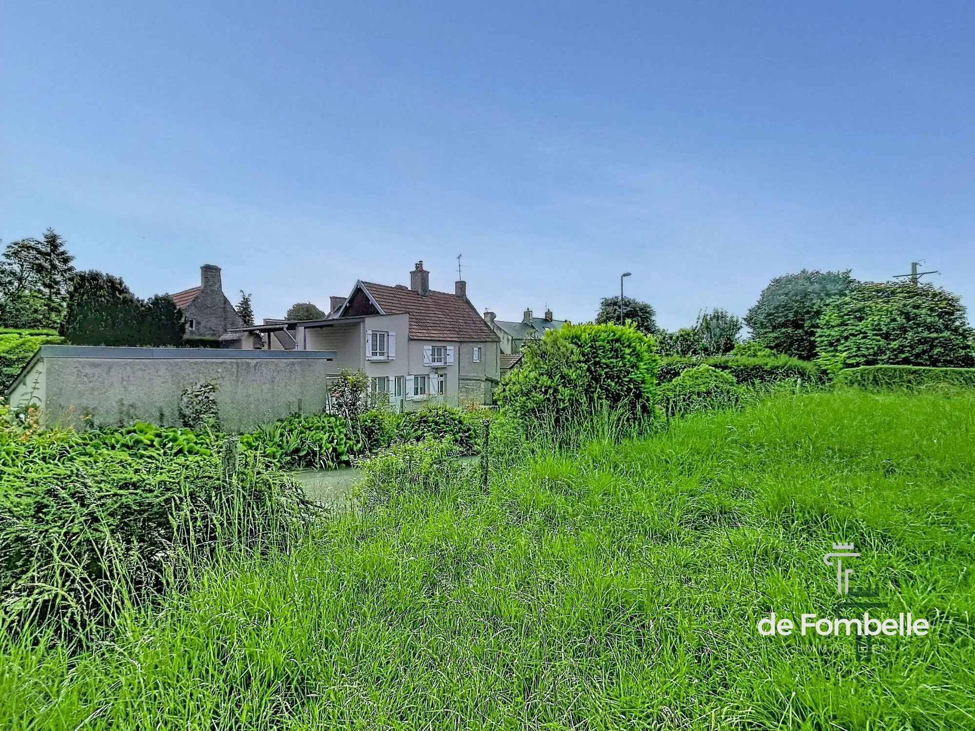 Maison ancienne à rénover dans la vallée de la Seulles, proche Bayeux et Caen