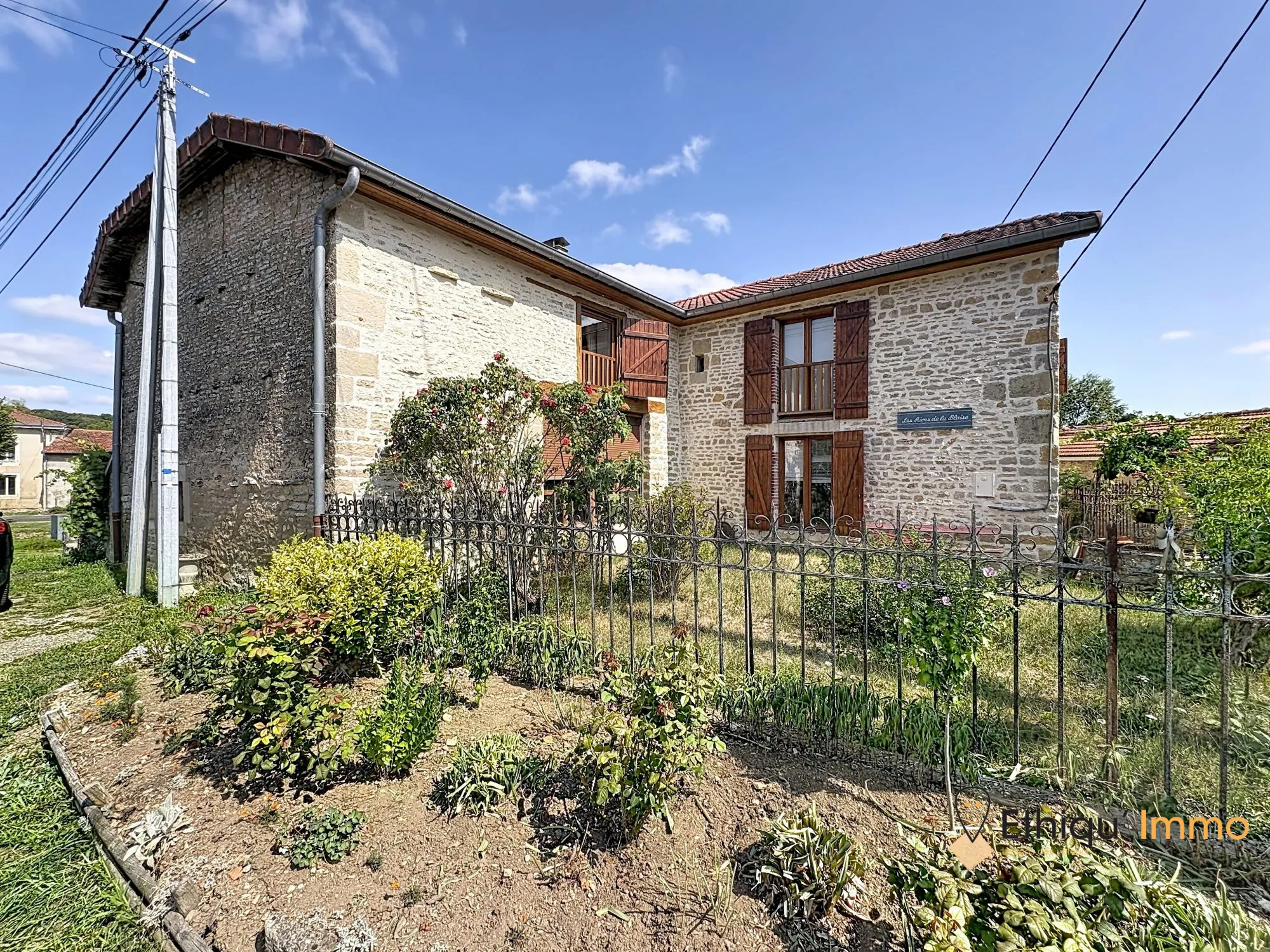 Maison de caractère en bord de rivière à Courcelles-sur-Blaise - Charmante propriété ancienne