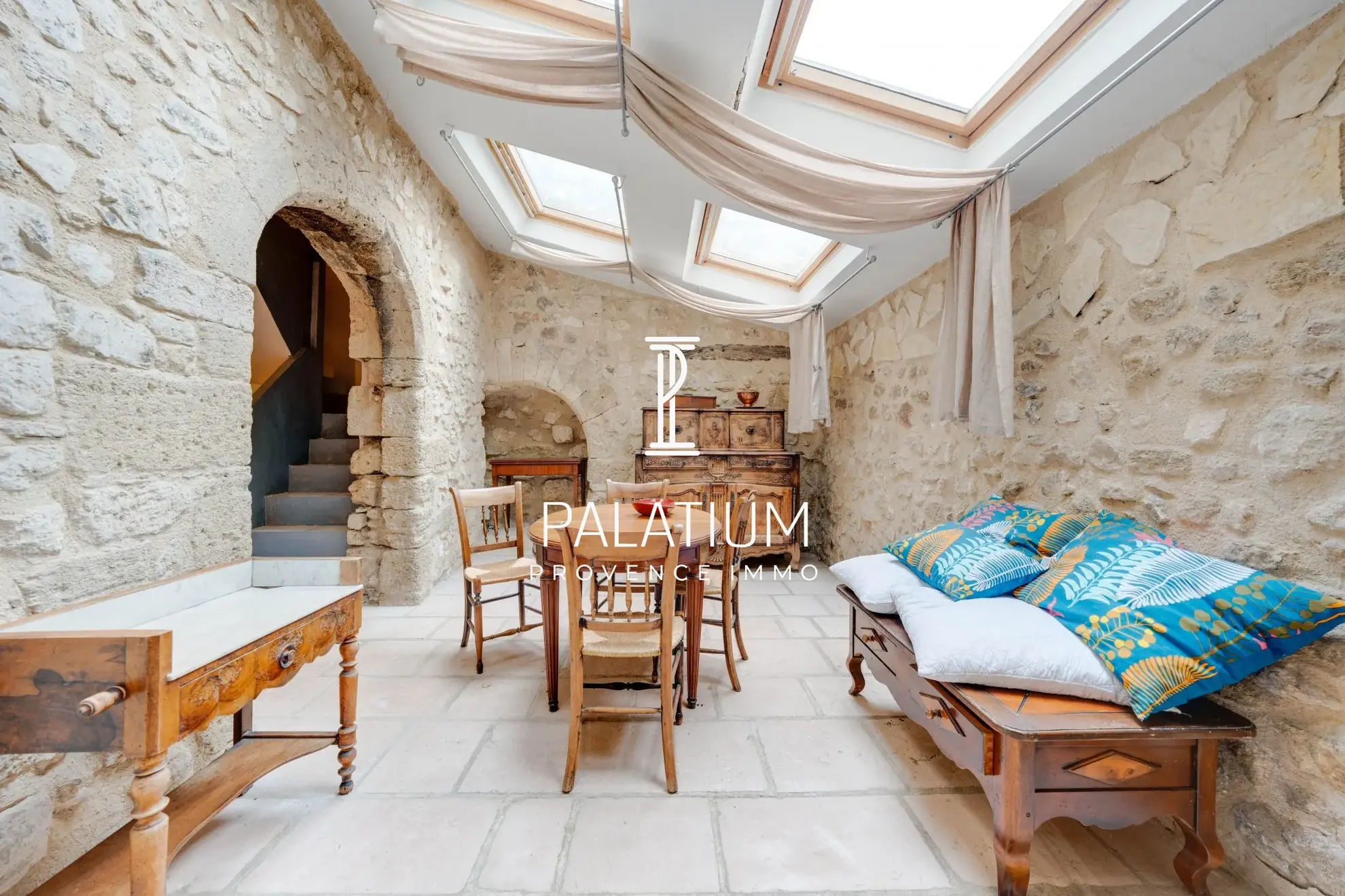 Maison de village rénovée de 87 m² au cœur de Pertuis