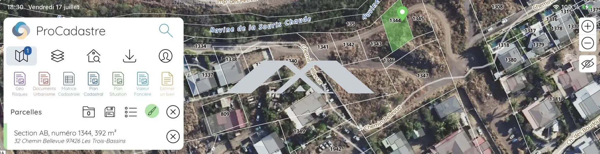 Terrain constructible de 392 m² à Trois-Bassins pour résidence ou investissement