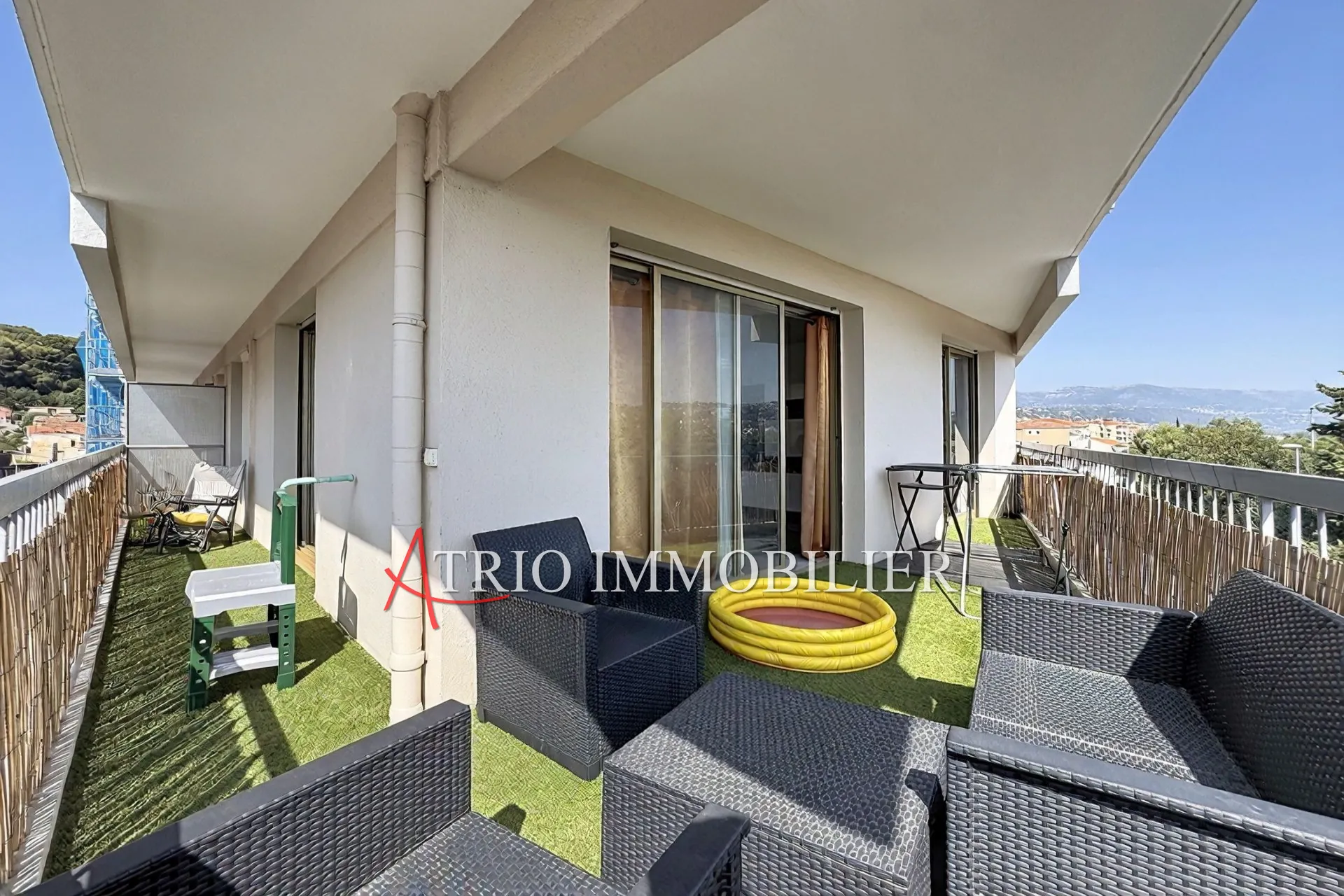 À vendre appartement 3 pièces avec terrasse à Saint-Laurent-du-Var