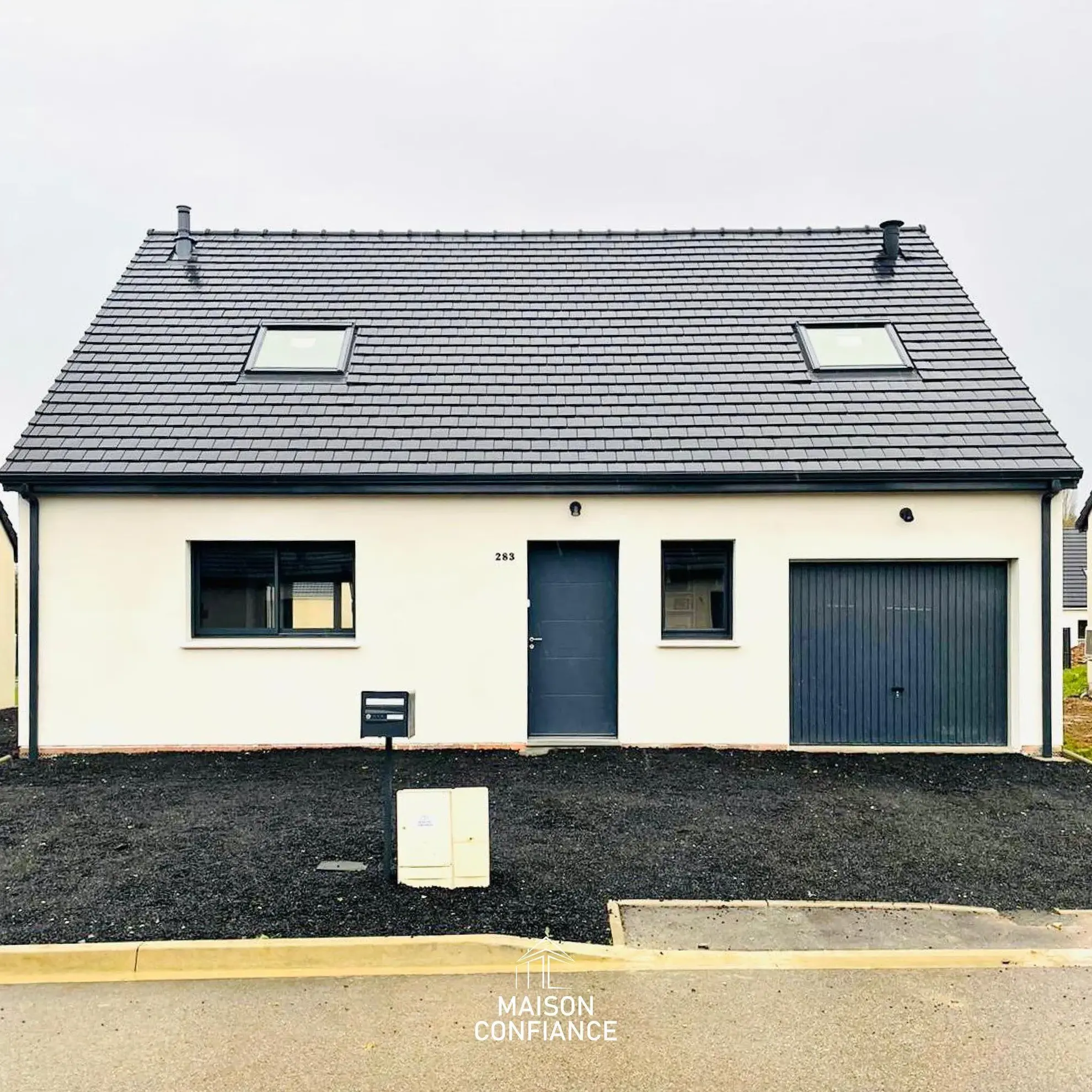Belle maison contemporaine de 108 m² avec garage à Boves près d'Amiens