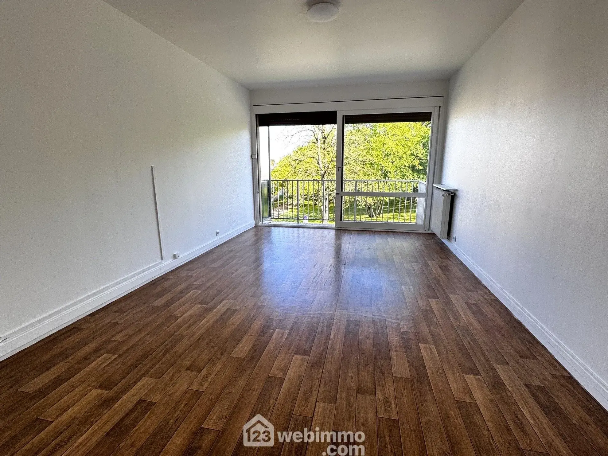 Appartement T3 lumineux de 64m² à Évry-Courcouronnes avec cave et balcon