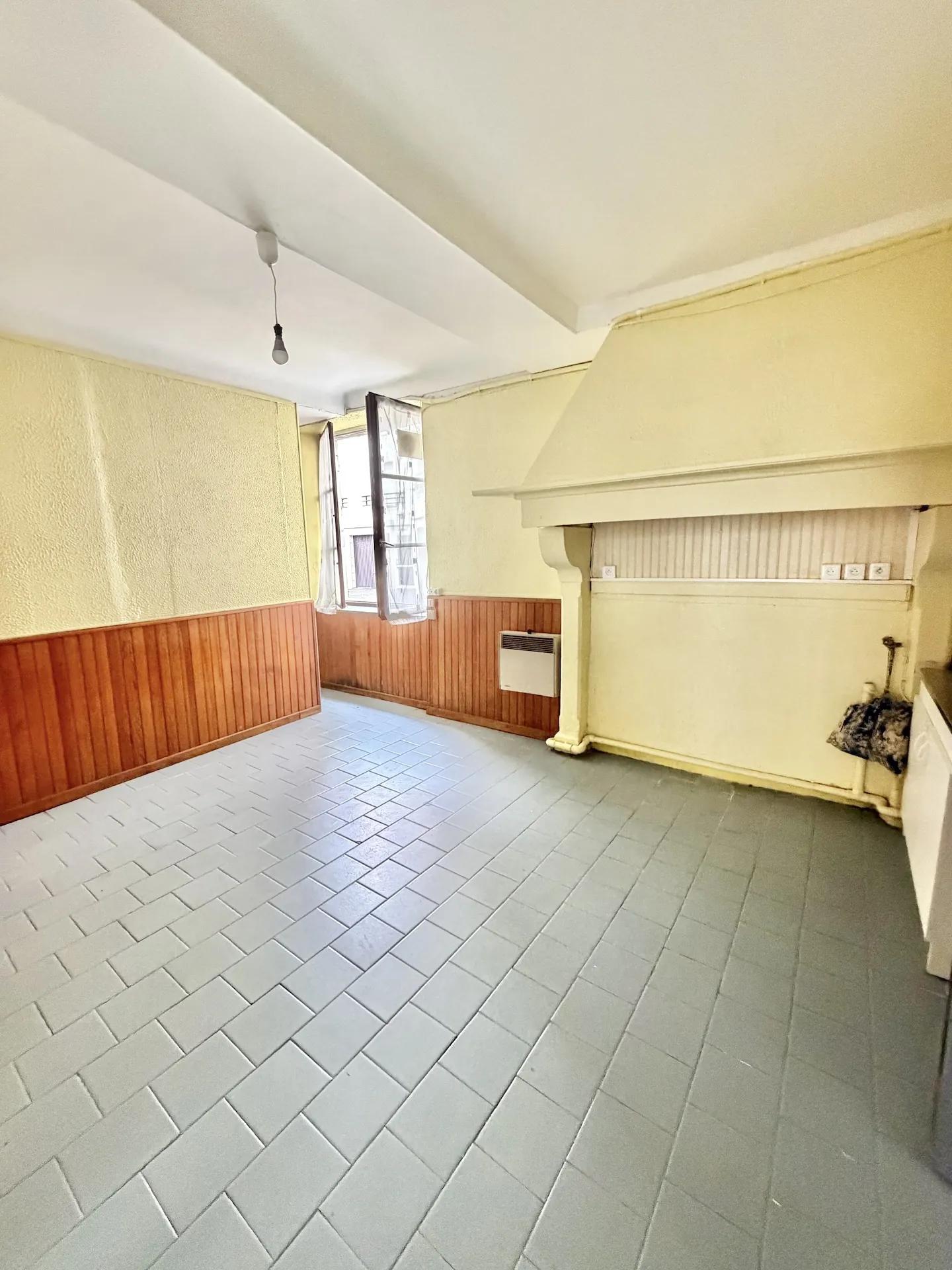 Appartement T2 bis à rénover à Bayonne, emplacement privilégié
